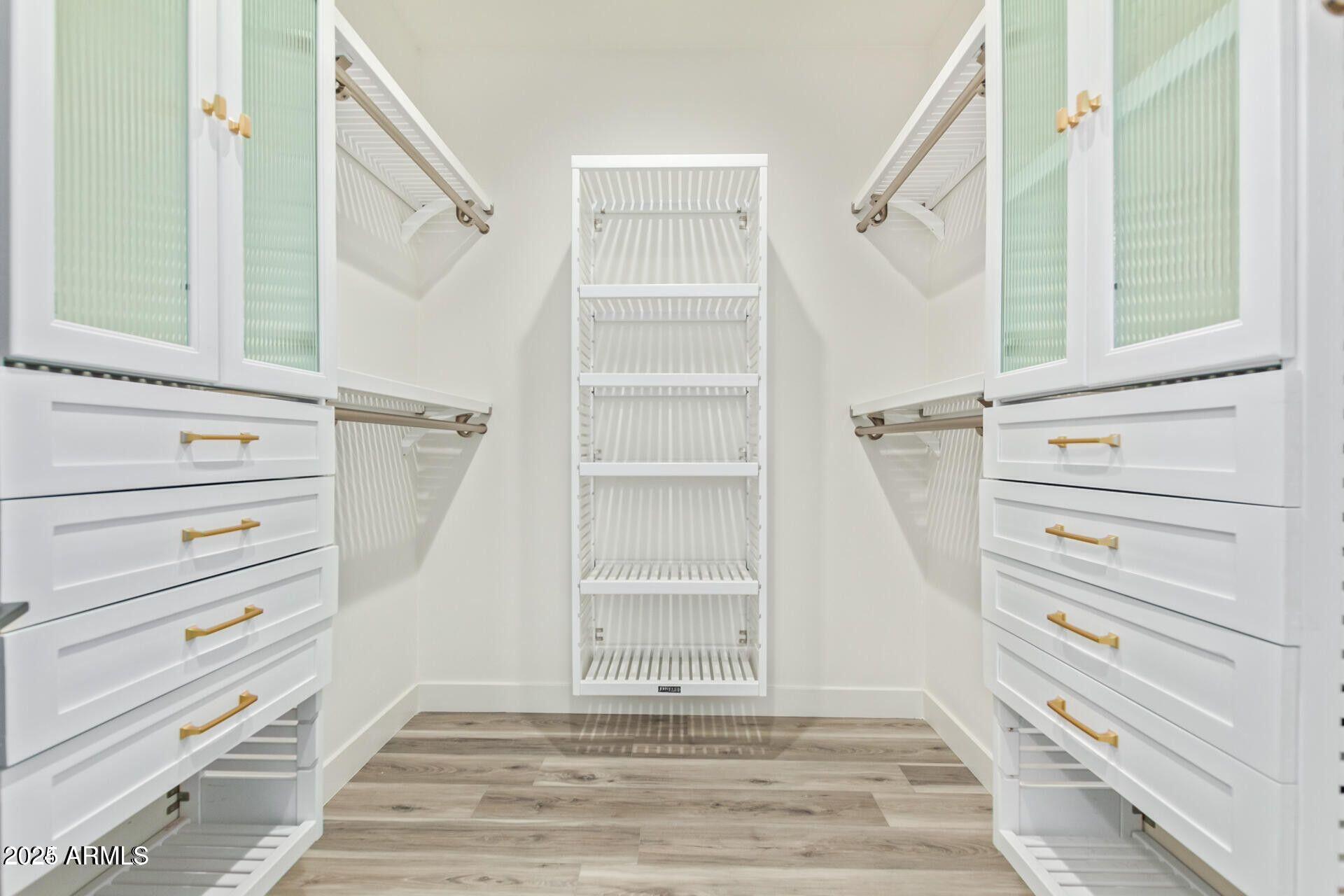 8989 N GAINEY CENTER Drive 231