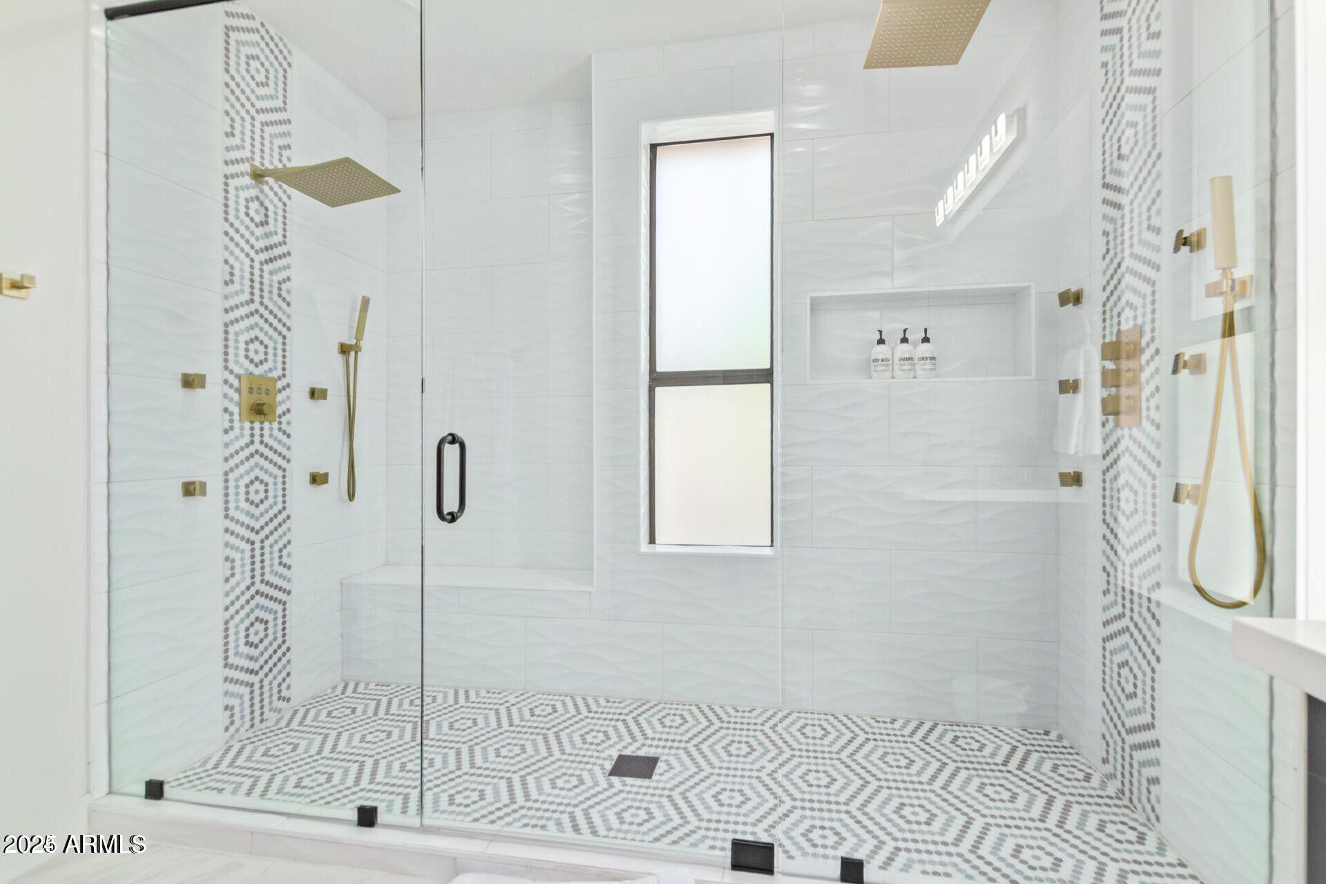 8989 N GAINEY CENTER Drive 231