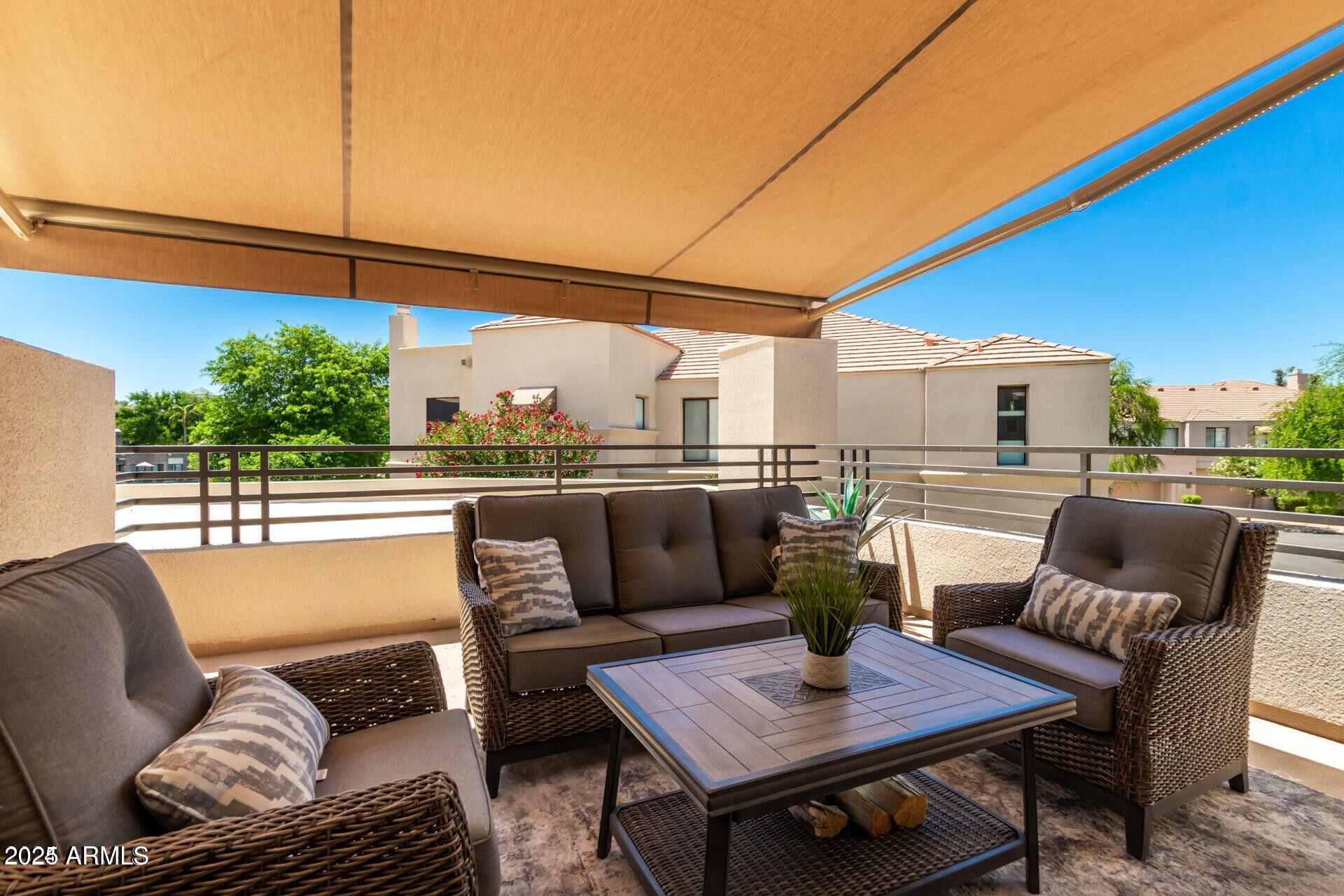 8989 N GAINEY CENTER Drive 231