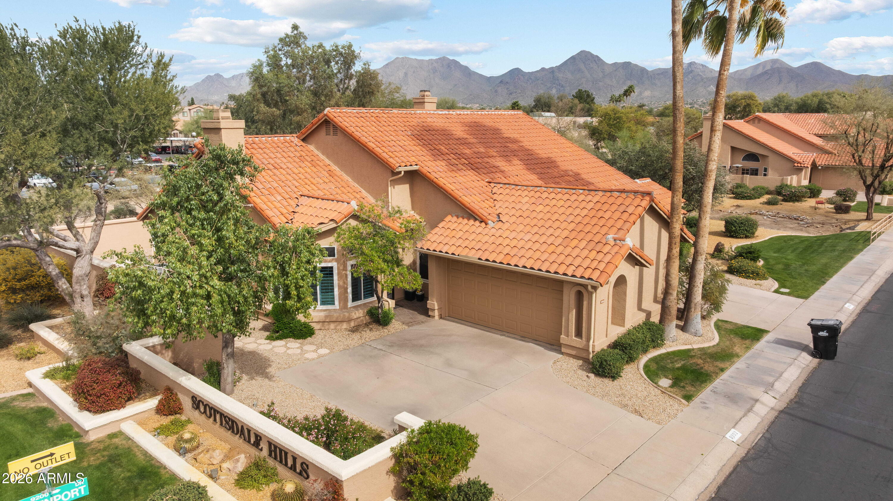 9202 E DAVENPORT Drive