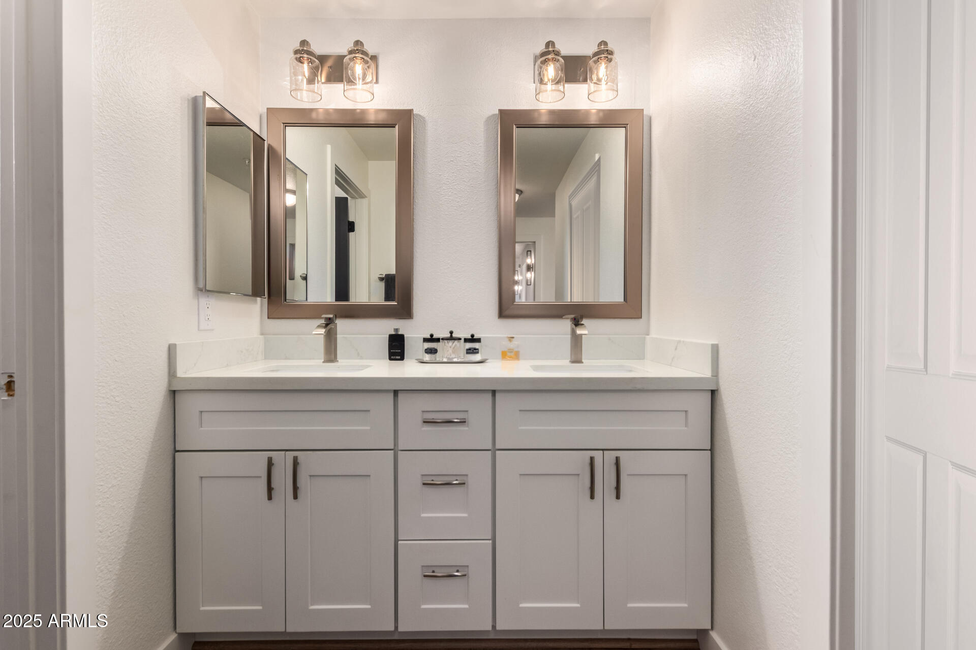 20801 N 90TH Place 253