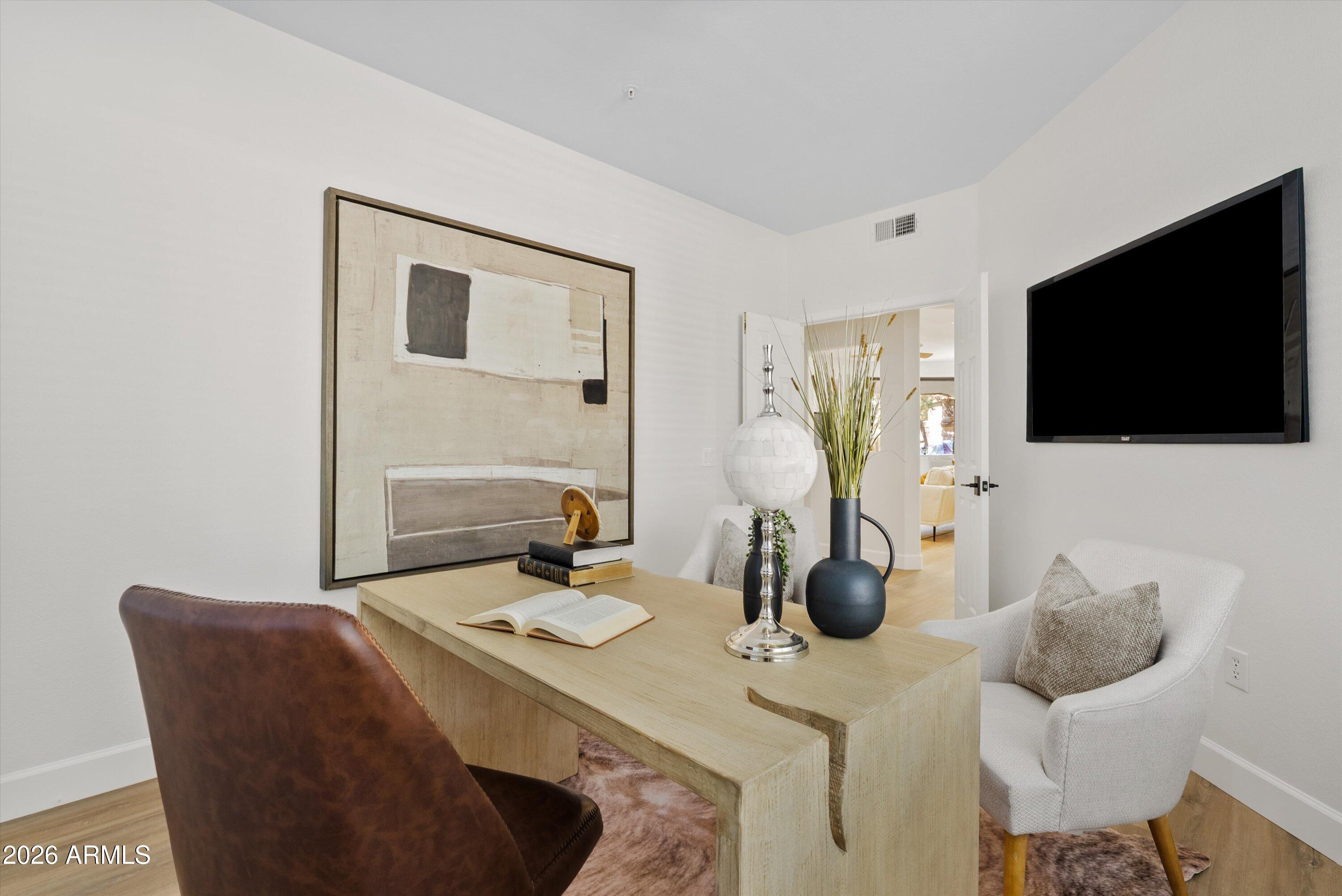 15252 N 100TH Street 1172