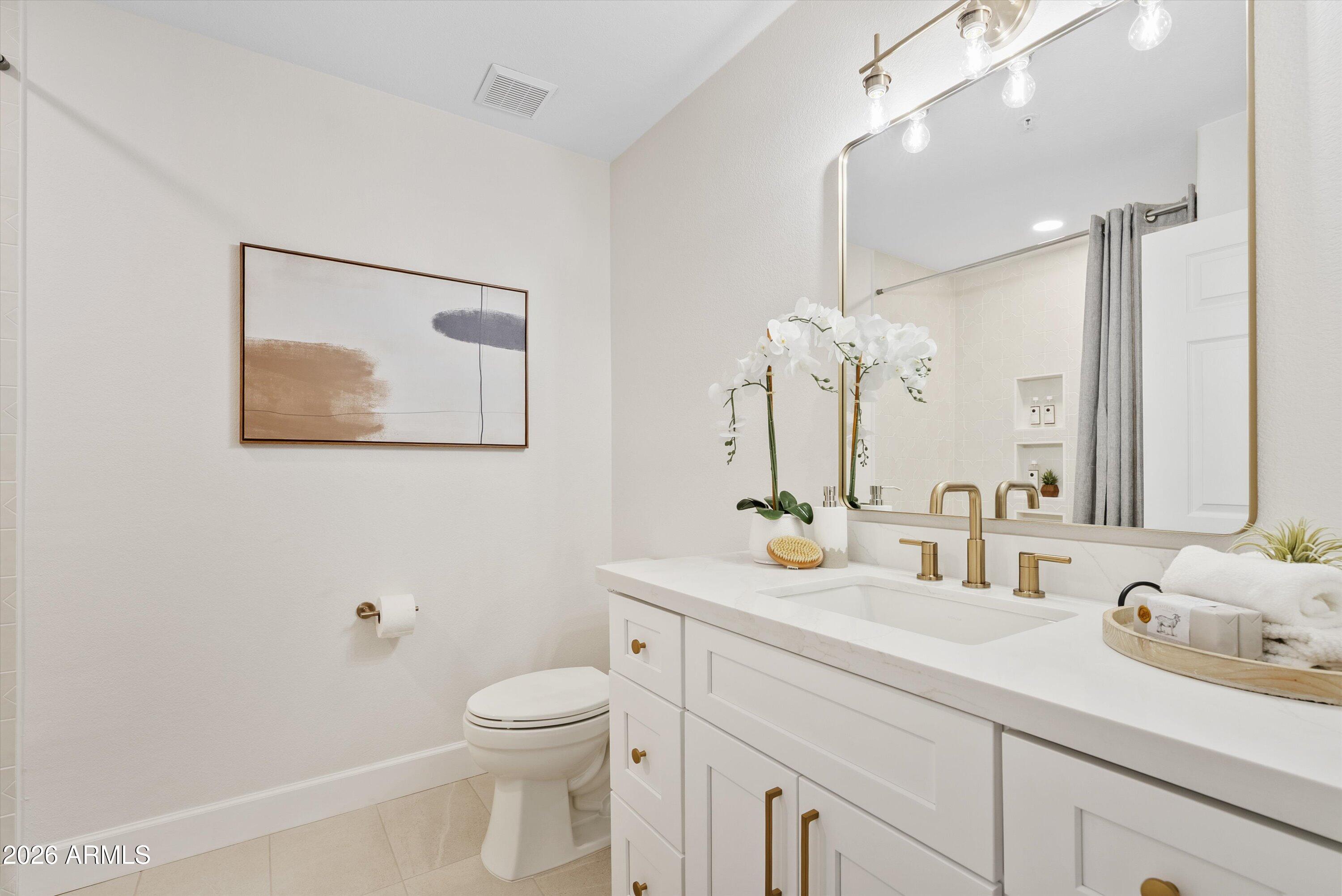 15252 N 100TH Street 1172