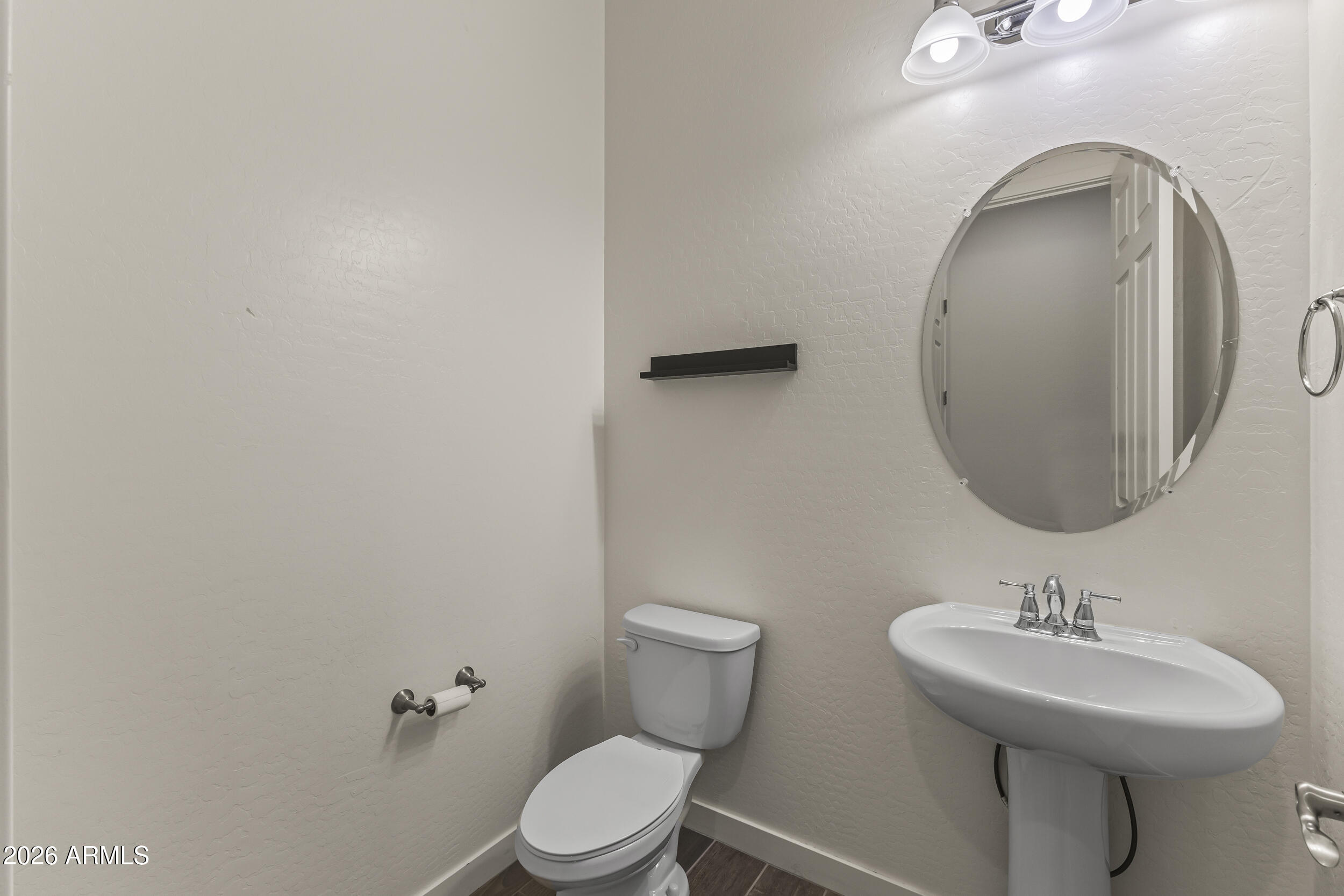 5255 N GINNING Drive