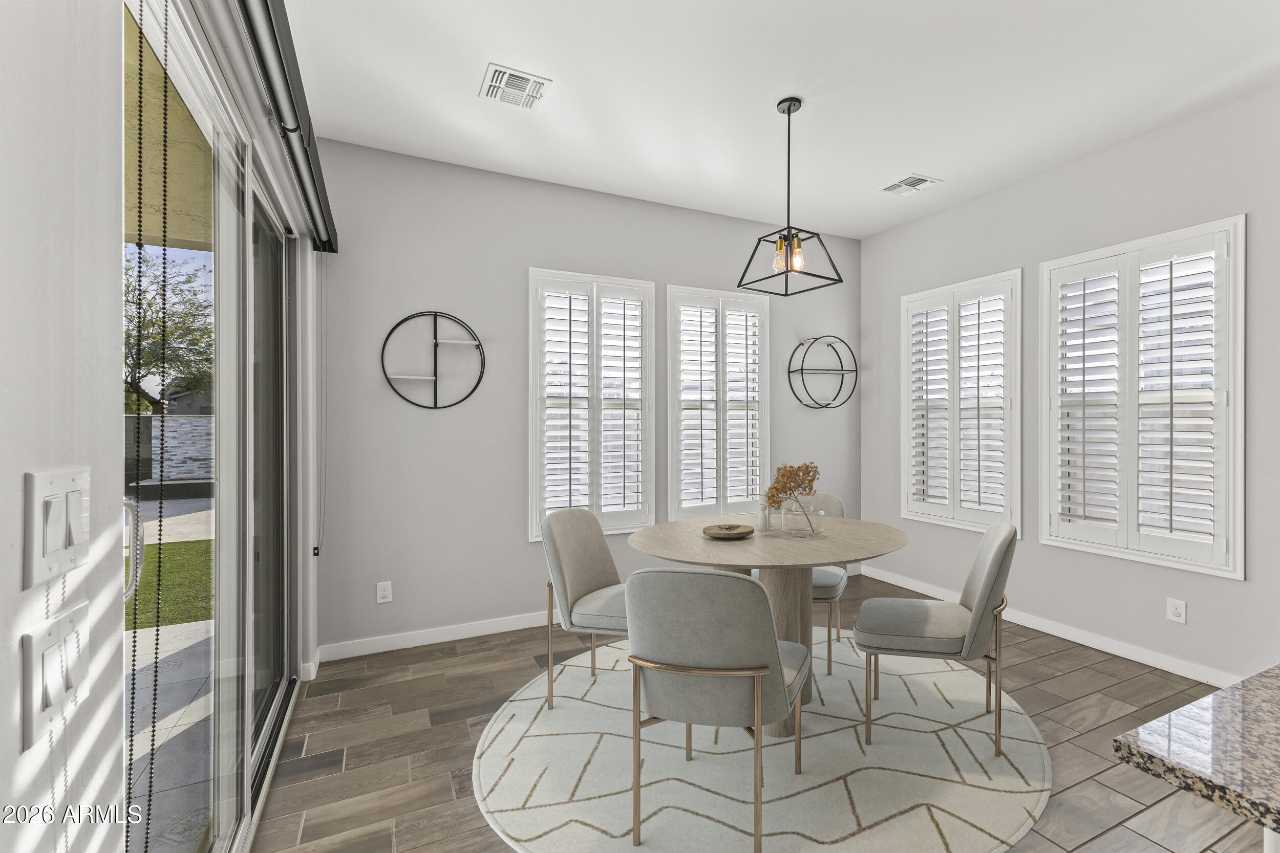 5255 N GINNING Drive