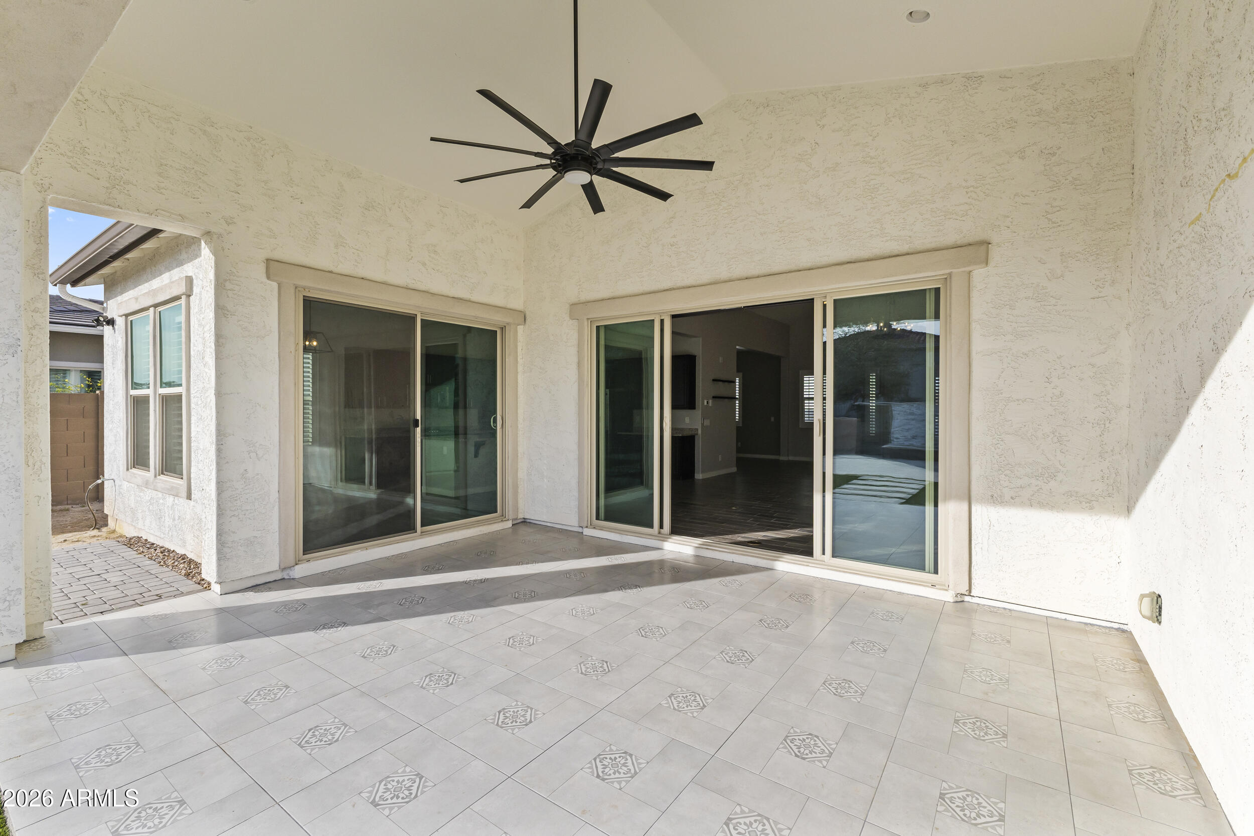 5255 N GINNING Drive