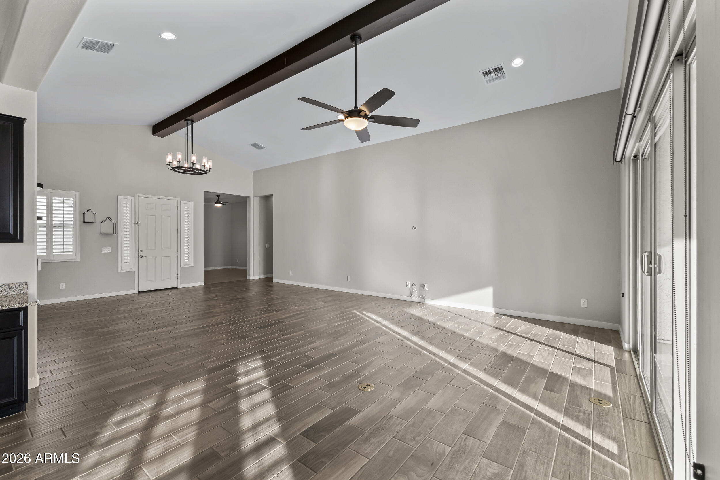 5255 N GINNING Drive