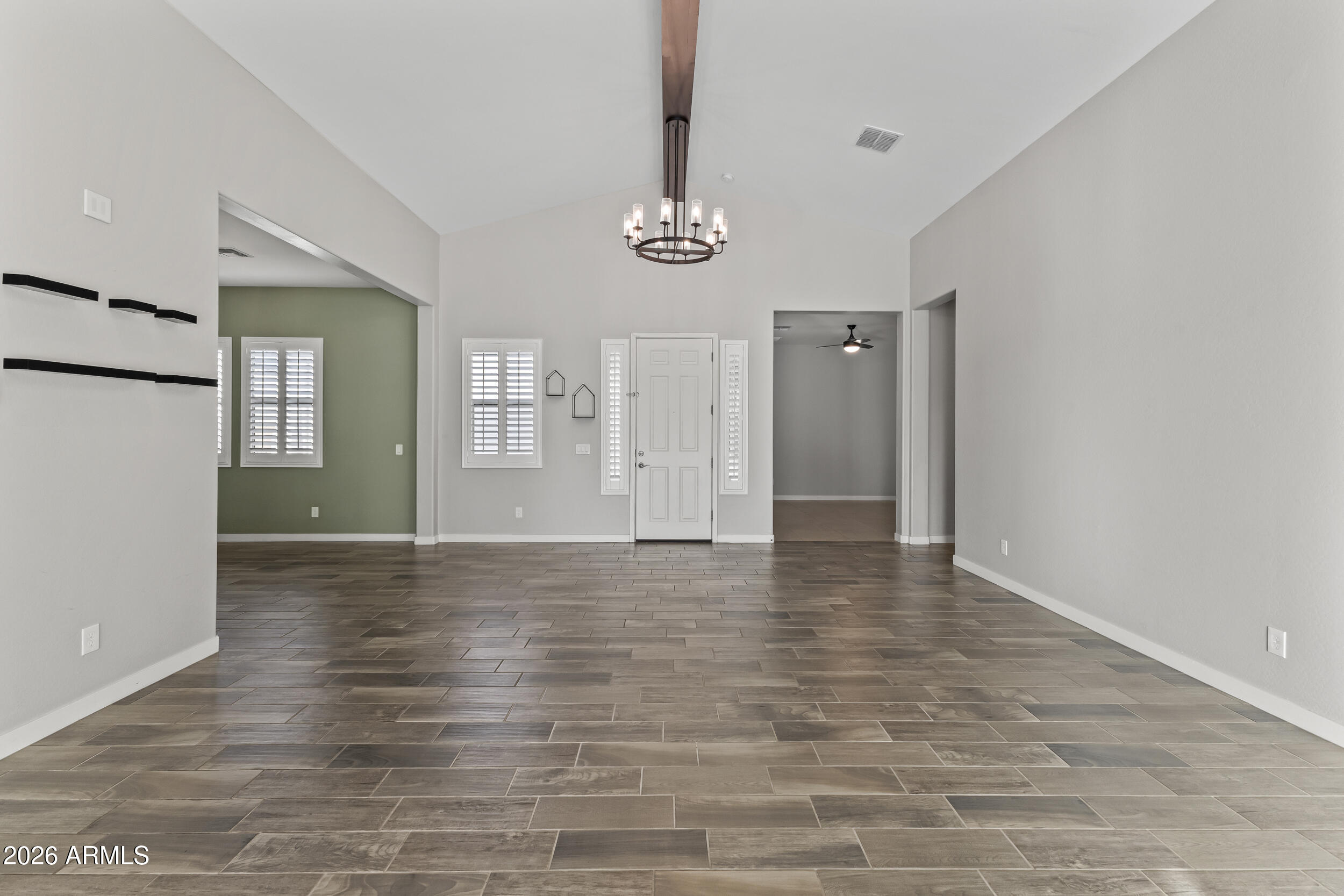 5255 N GINNING Drive