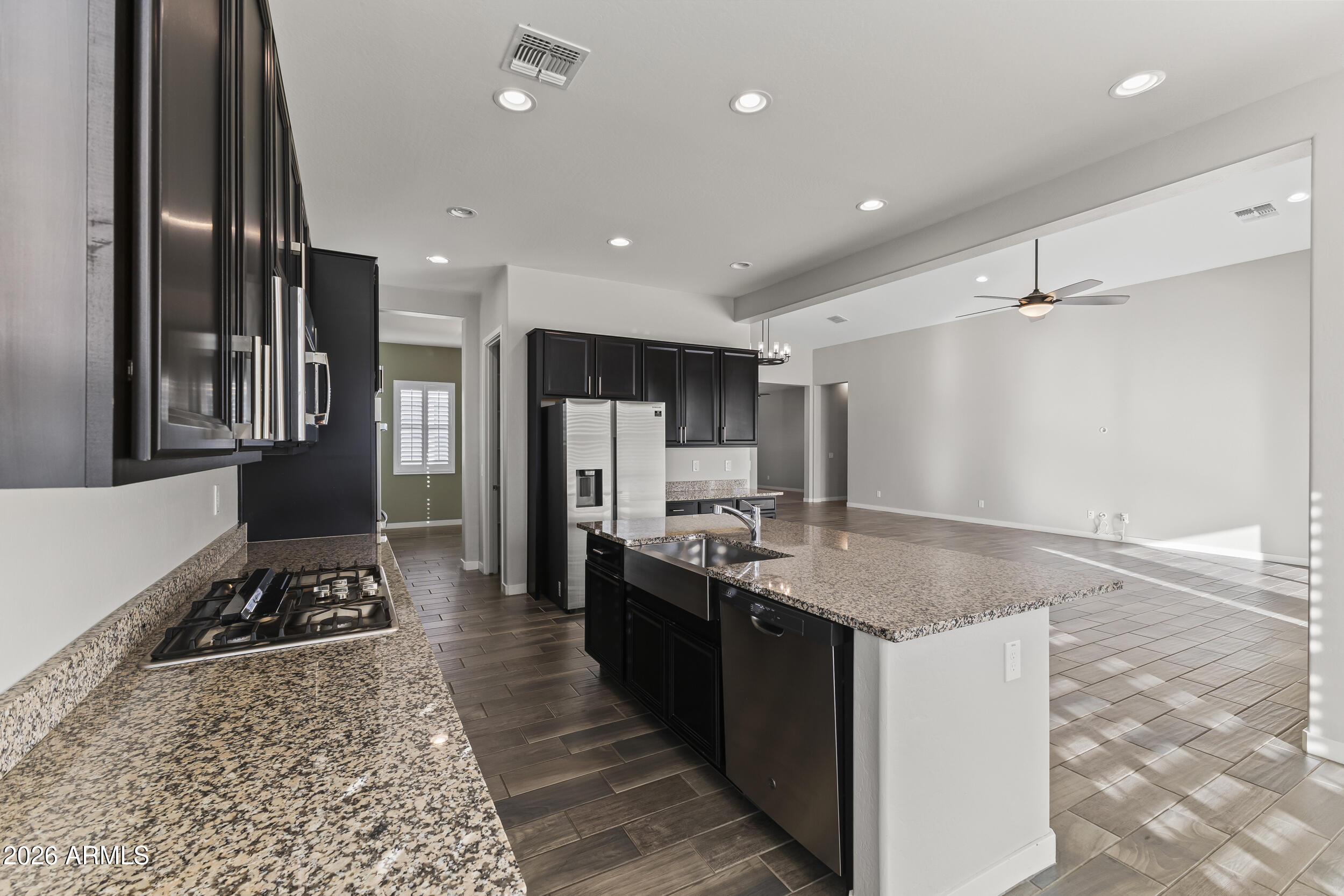 5255 N GINNING Drive