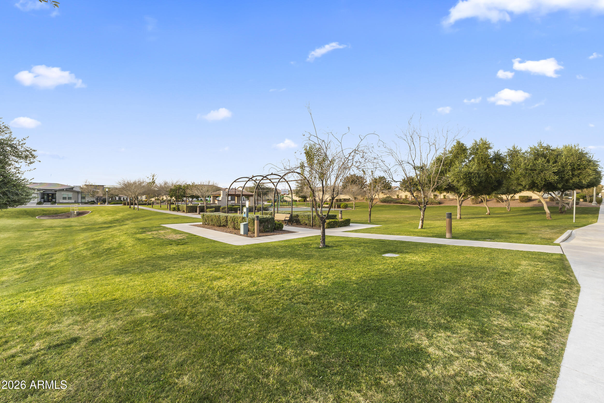 5255 N GINNING Drive