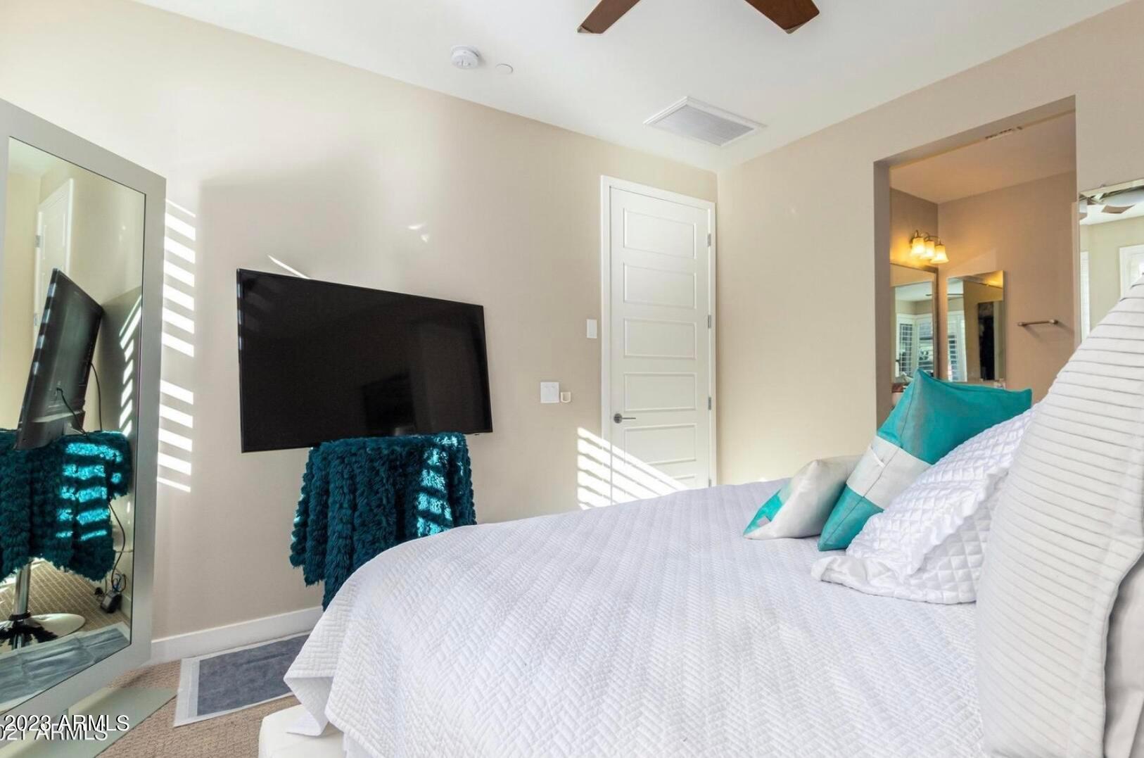 9001 E SAN VICTOR Drive 1007