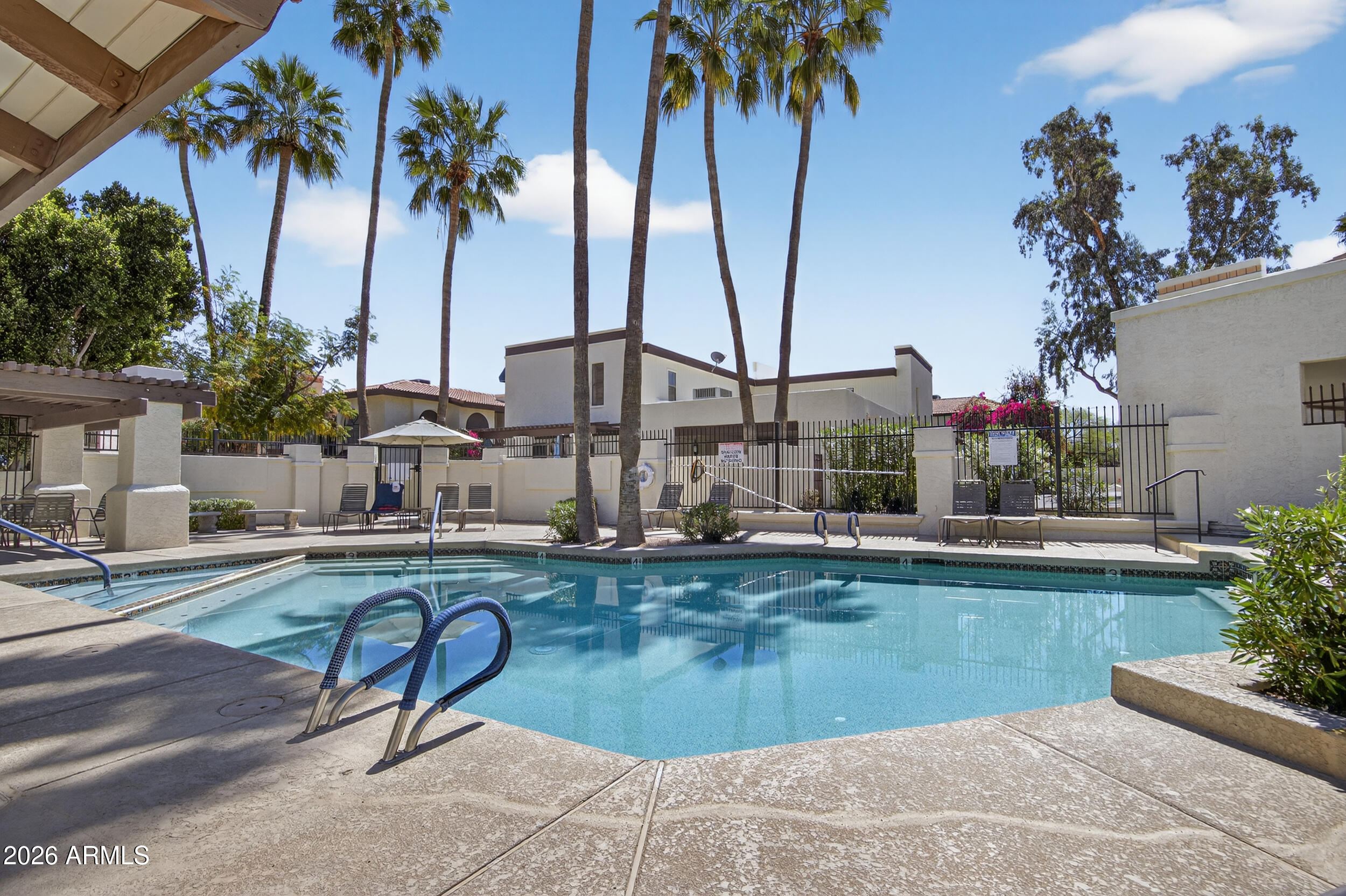 5019 E SIESTA Drive 1