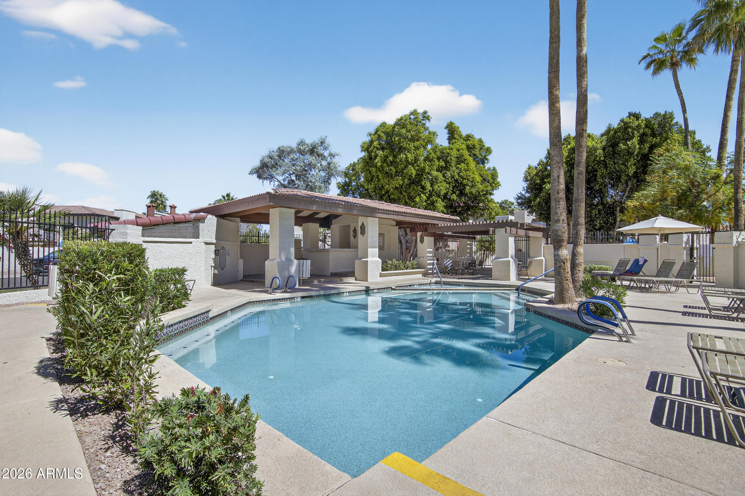 5019 E SIESTA Drive 1
