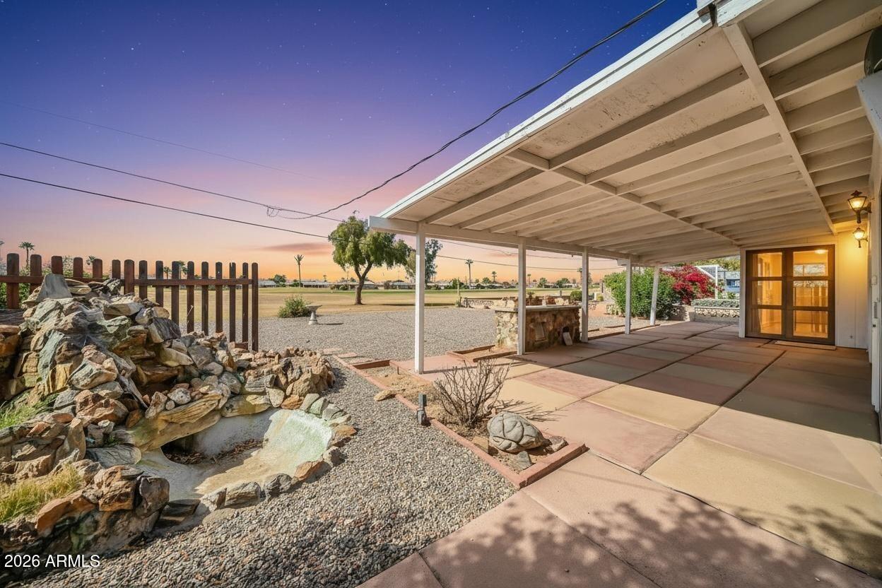 11622 N DESERT HILLS Drive W