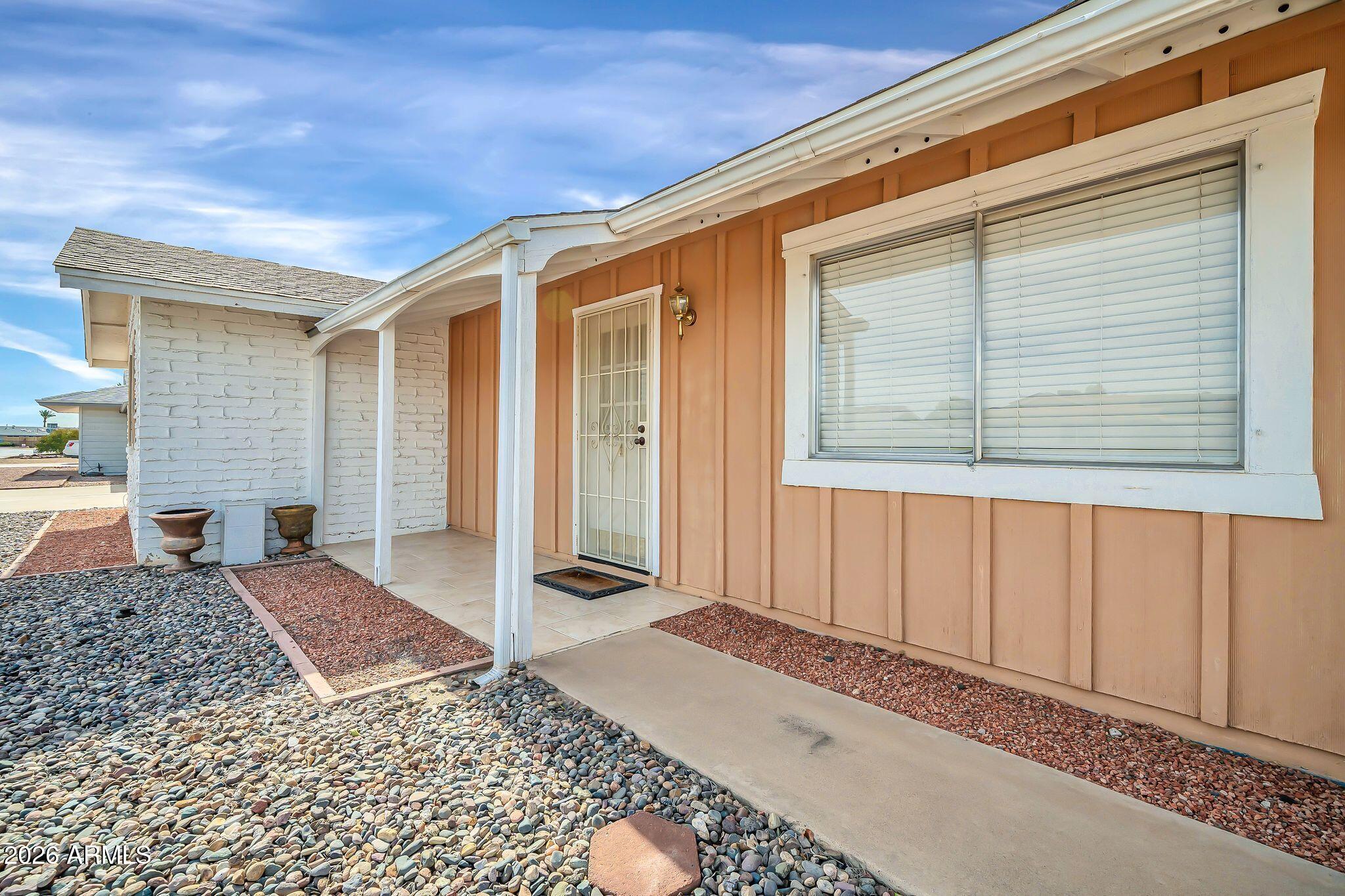 11622 N DESERT HILLS Drive W