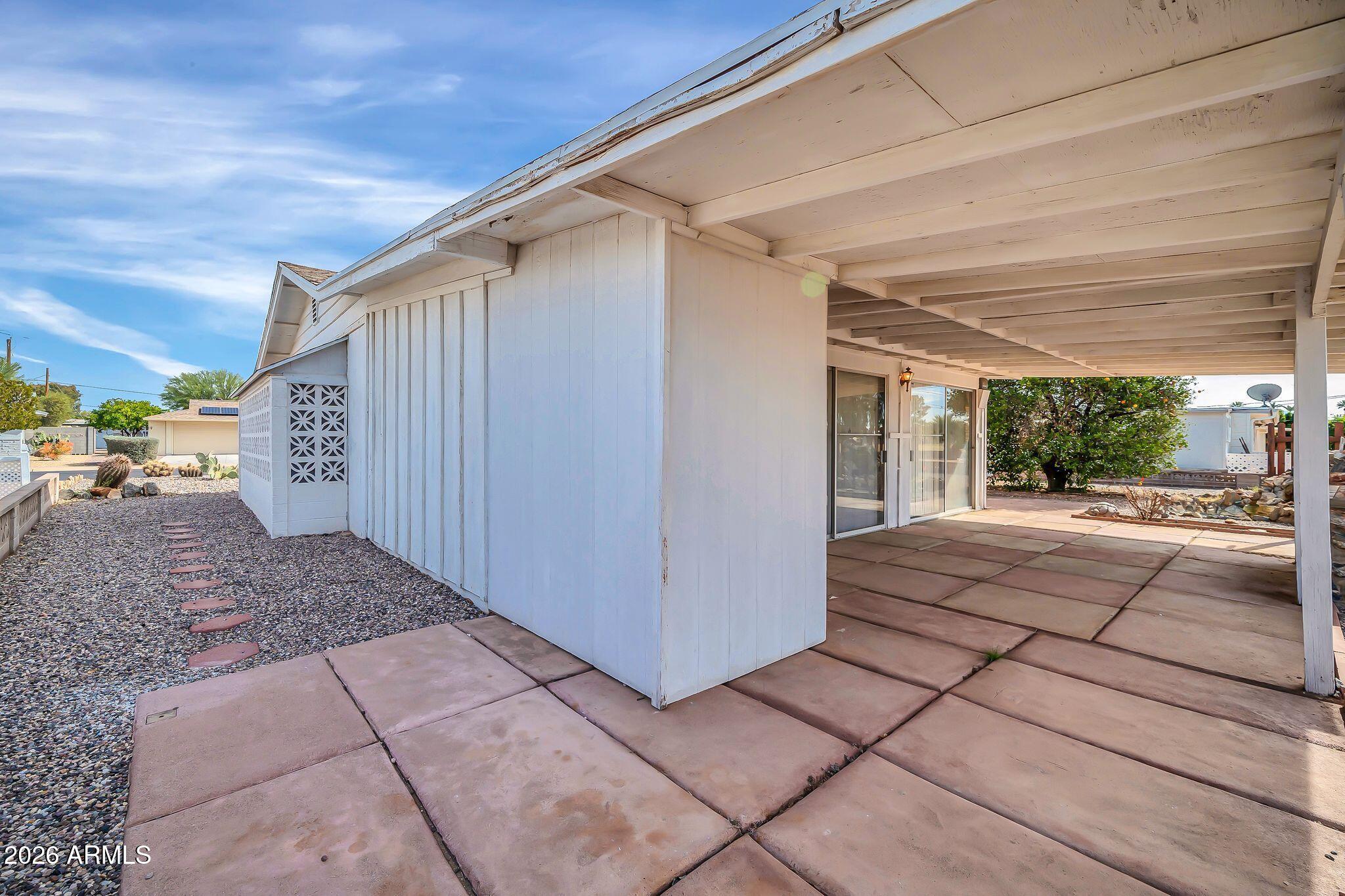 11622 N DESERT HILLS Drive W