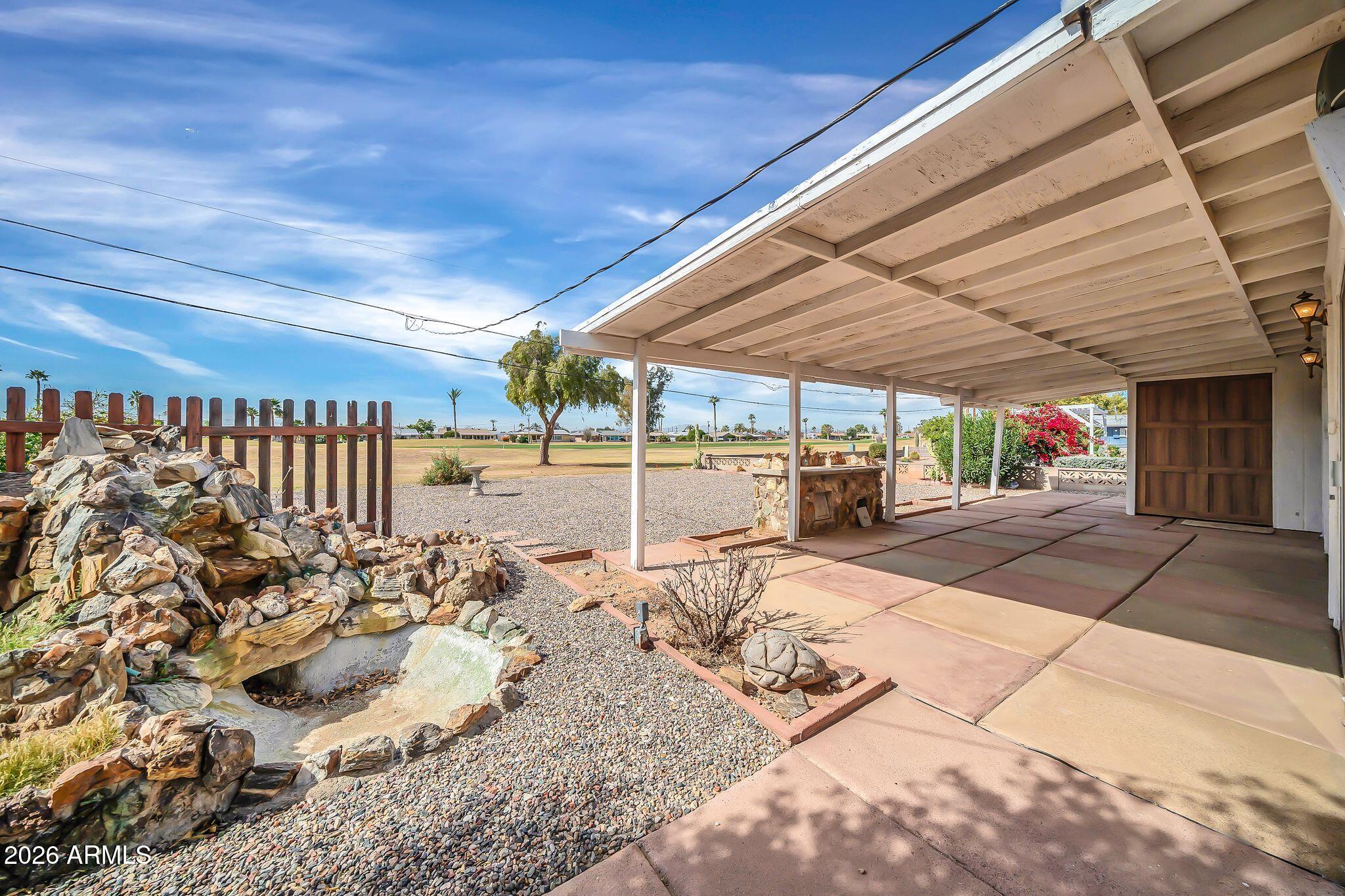 11622 N DESERT HILLS Drive W