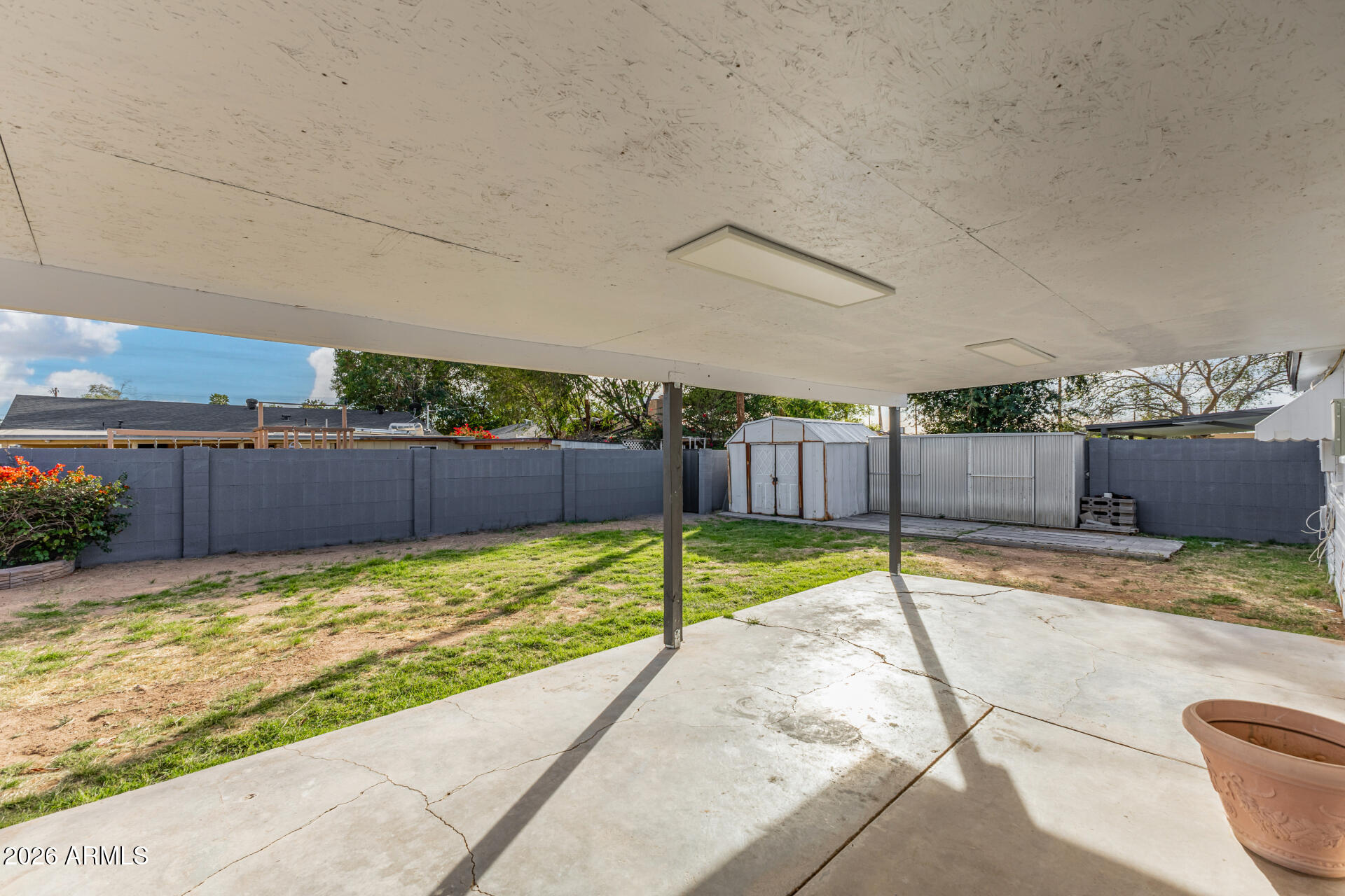 3433 E GRANADA Road