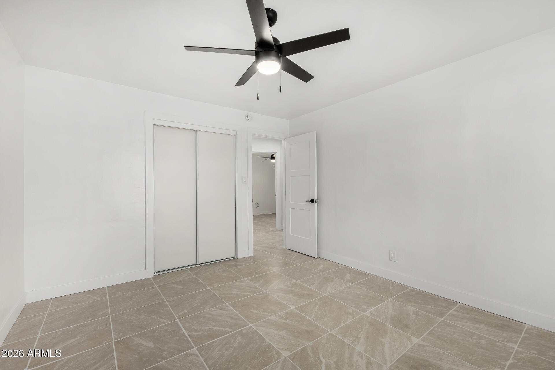 3433 E GRANADA Road
