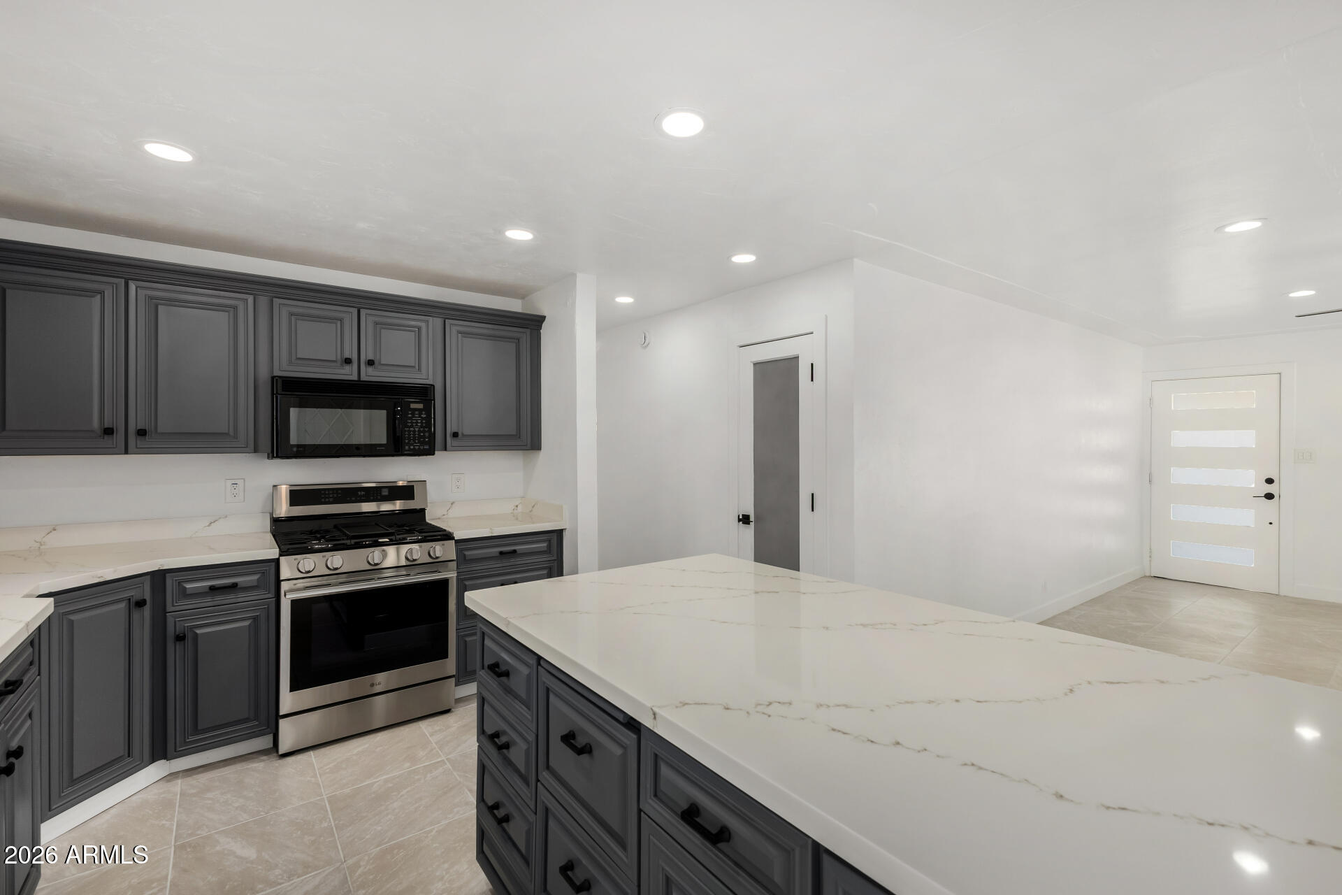 3433 E GRANADA Road