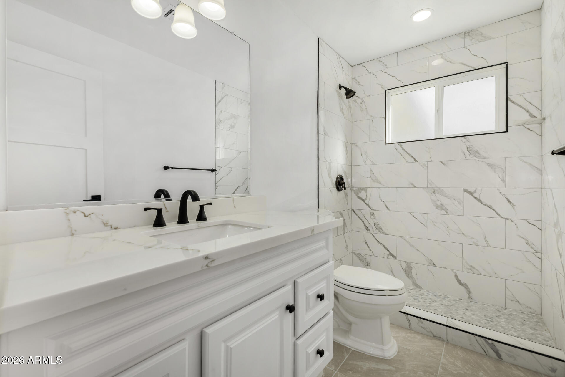 3433 E GRANADA Road