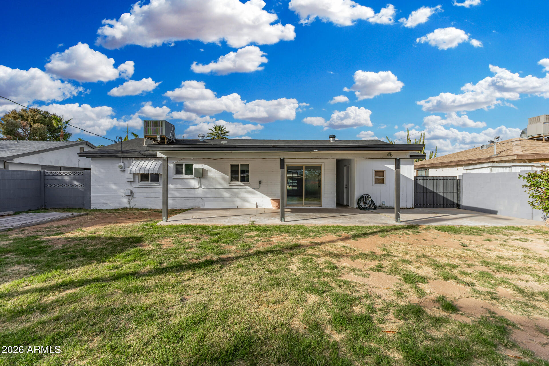 3433 E GRANADA Road