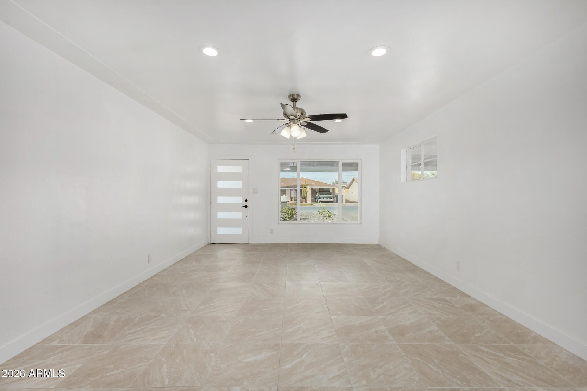 3433 E GRANADA Road