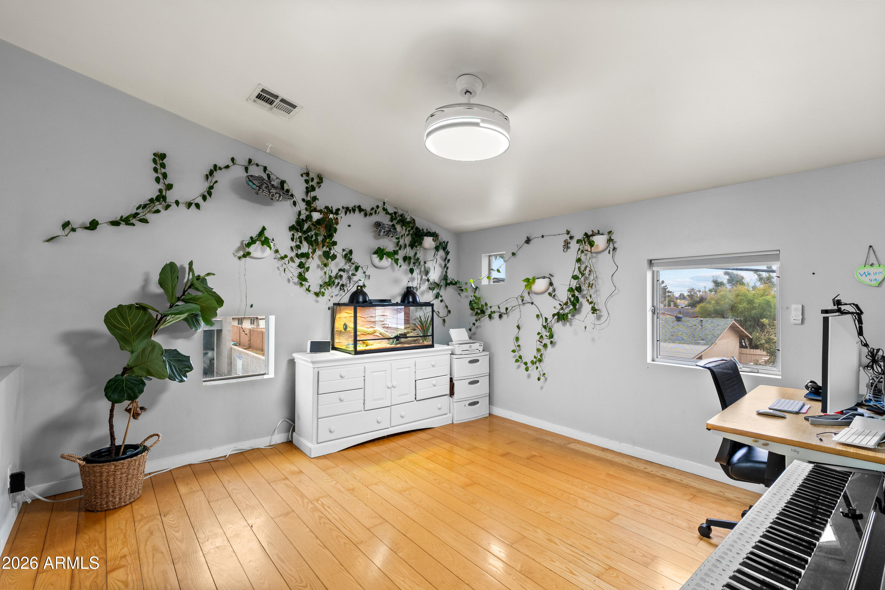 1111 W UNIVERSITY Drive 1028