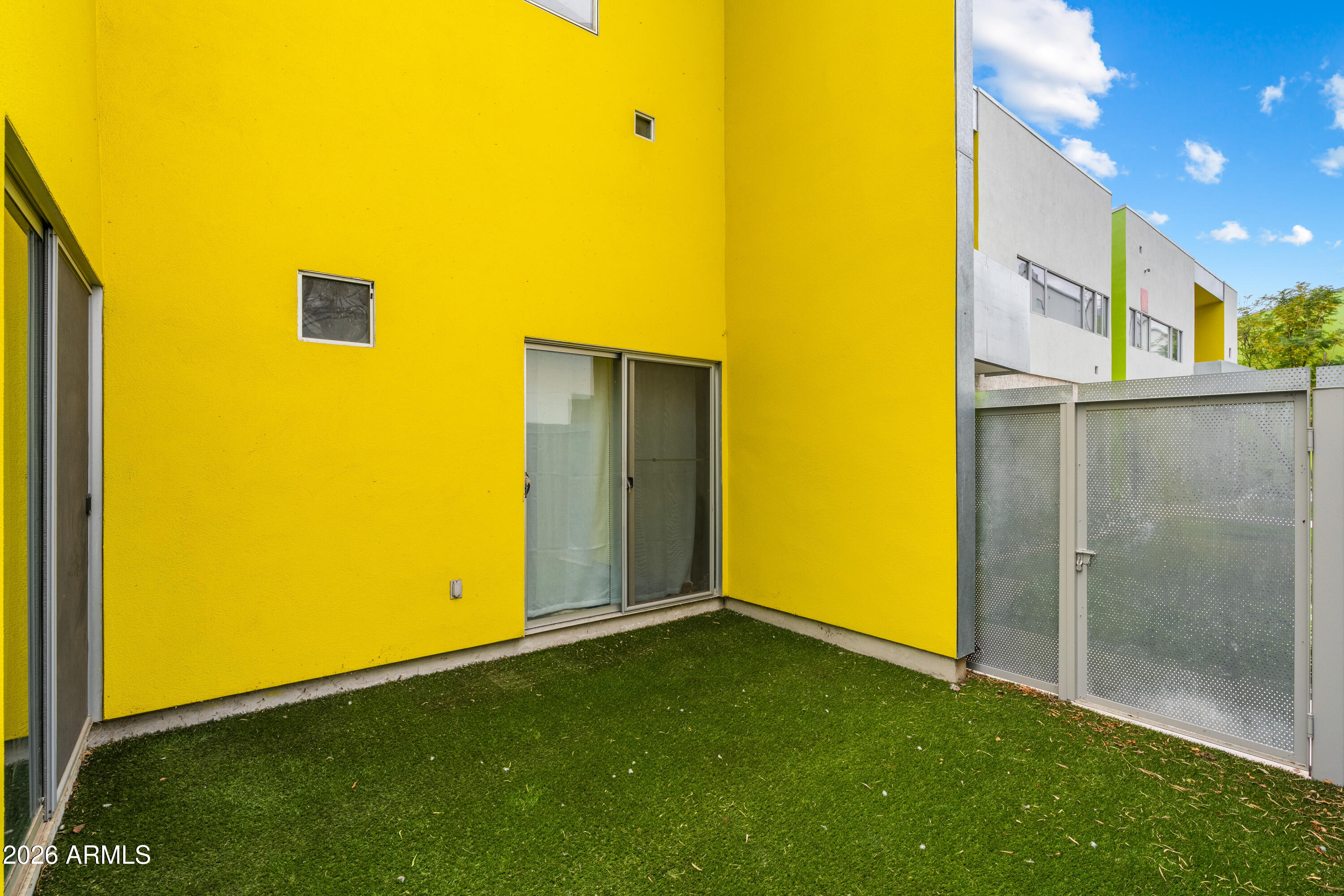 1111 W UNIVERSITY Drive 1028