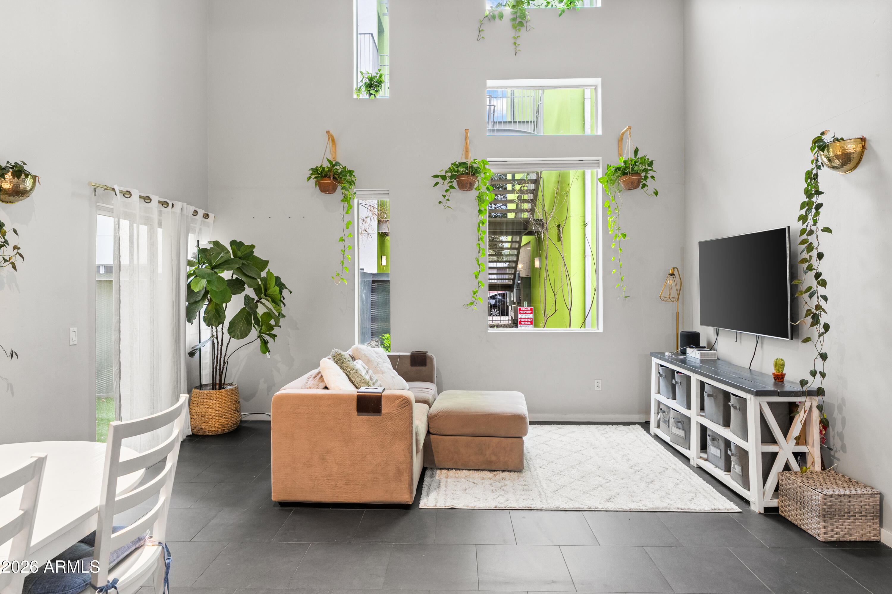 1111 W UNIVERSITY Drive 1028