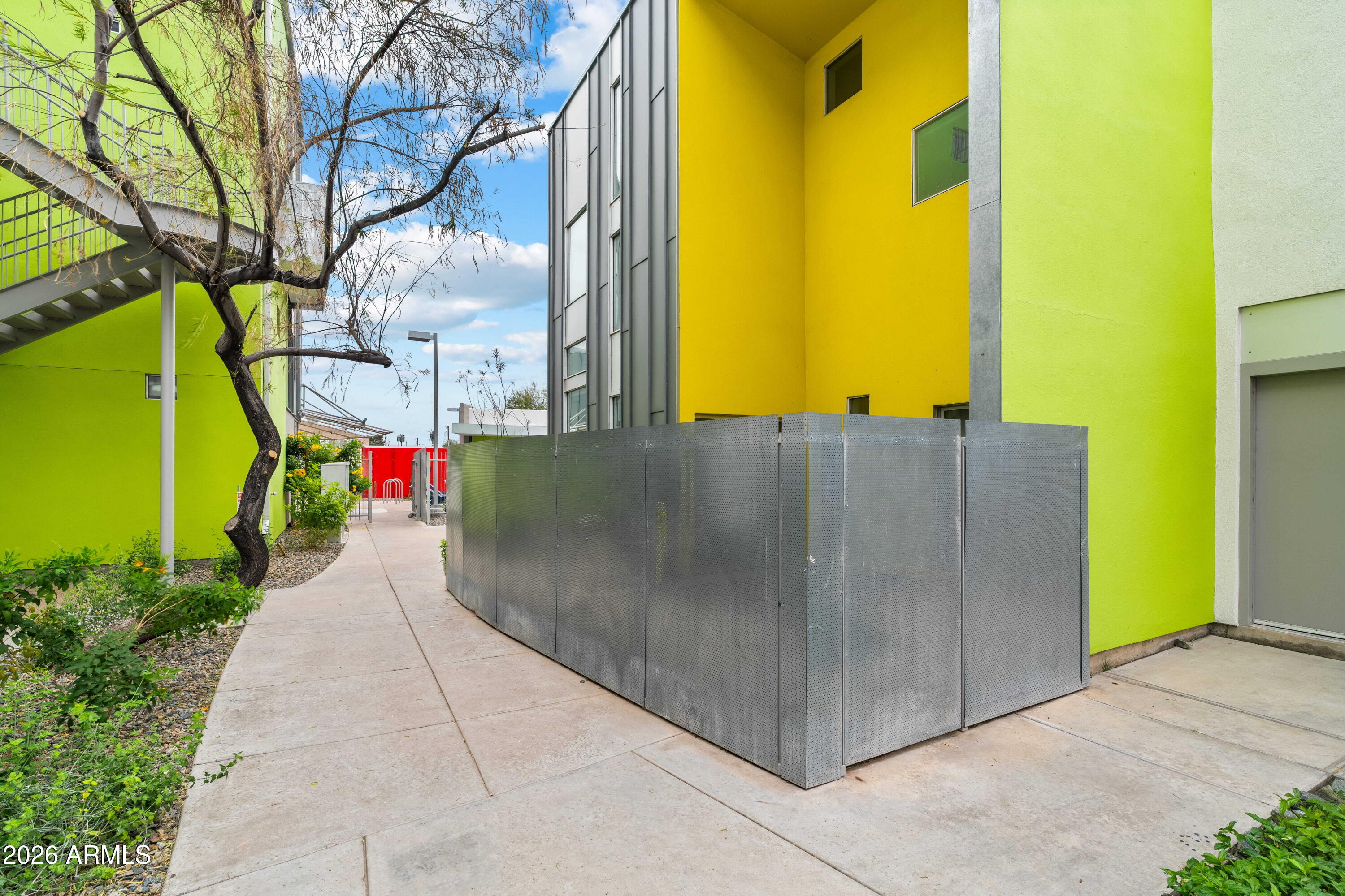 1111 W UNIVERSITY Drive 1028