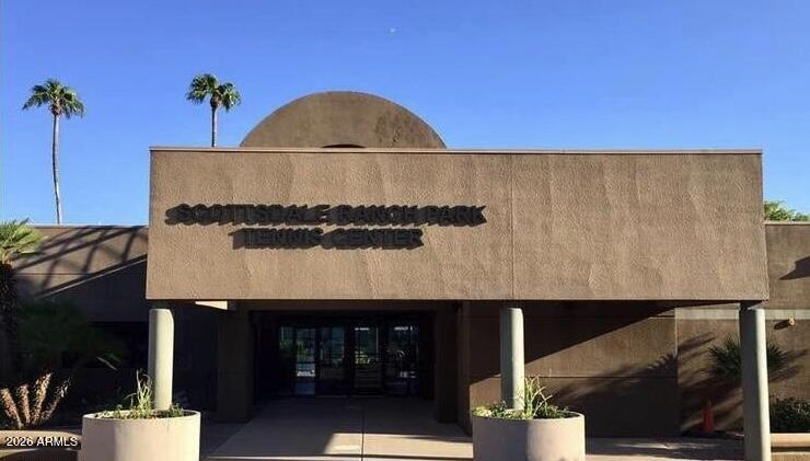 10010 E SUNNYSLOPE Lane