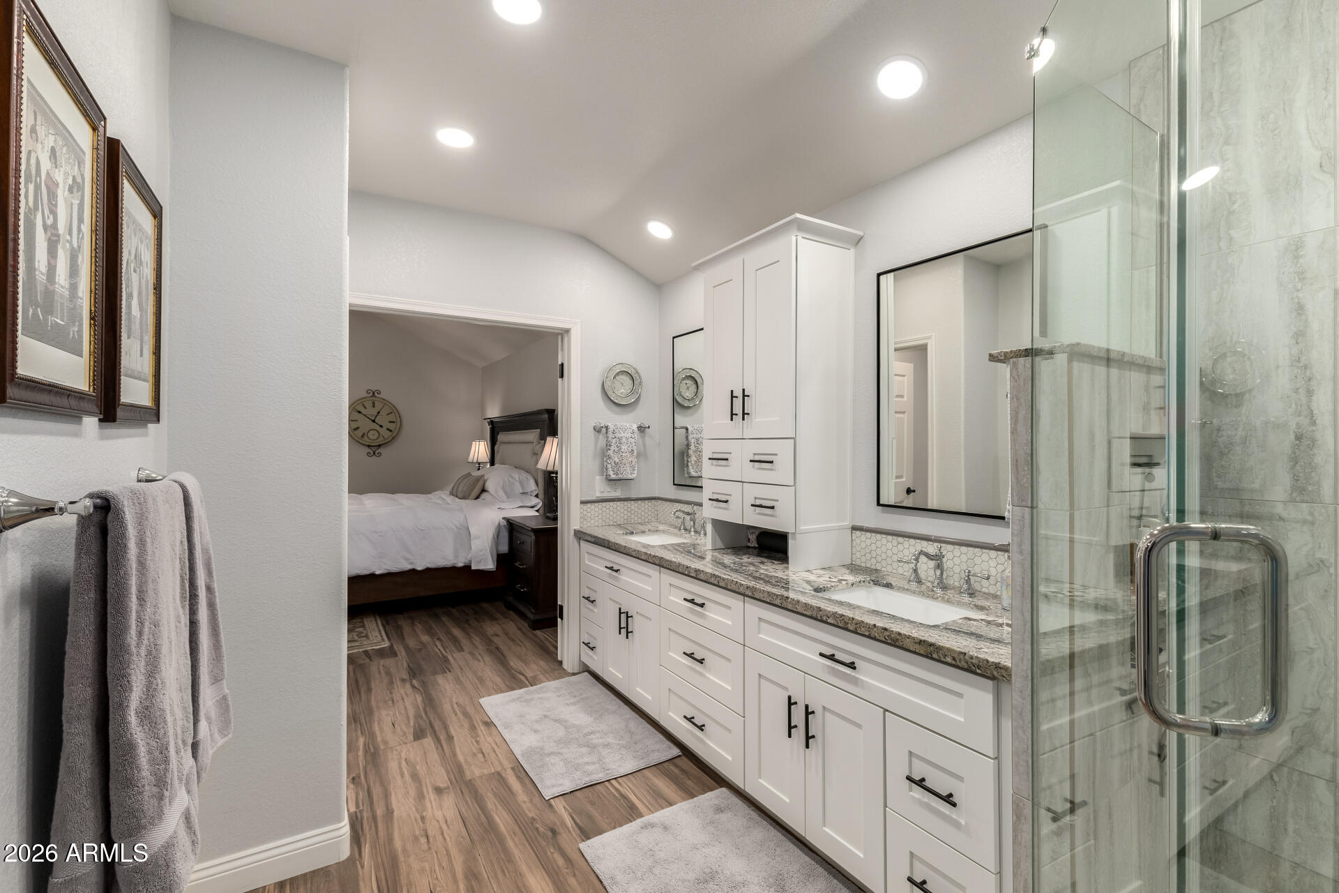 10010 E SUNNYSLOPE Lane