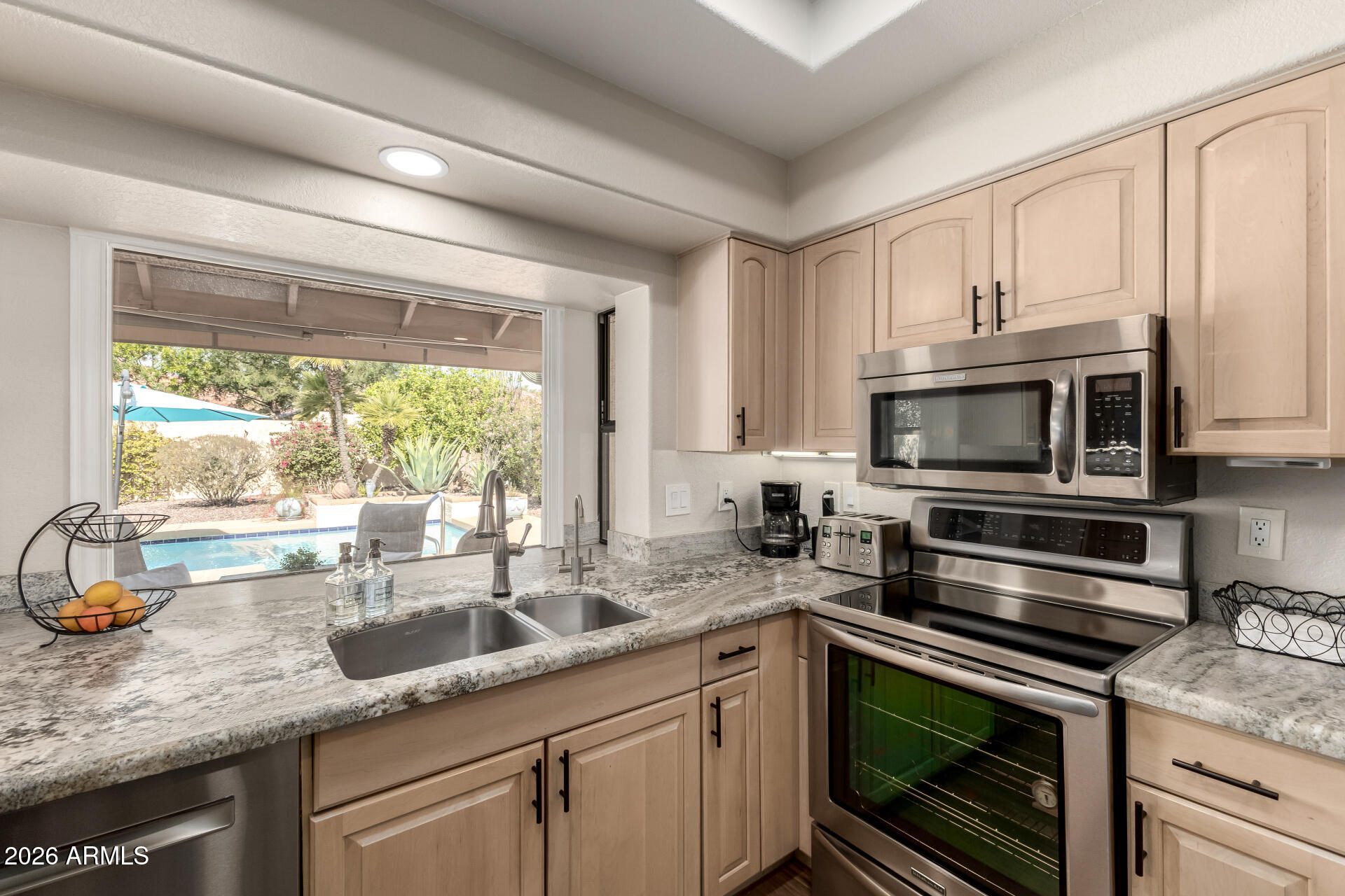 10010 E SUNNYSLOPE Lane