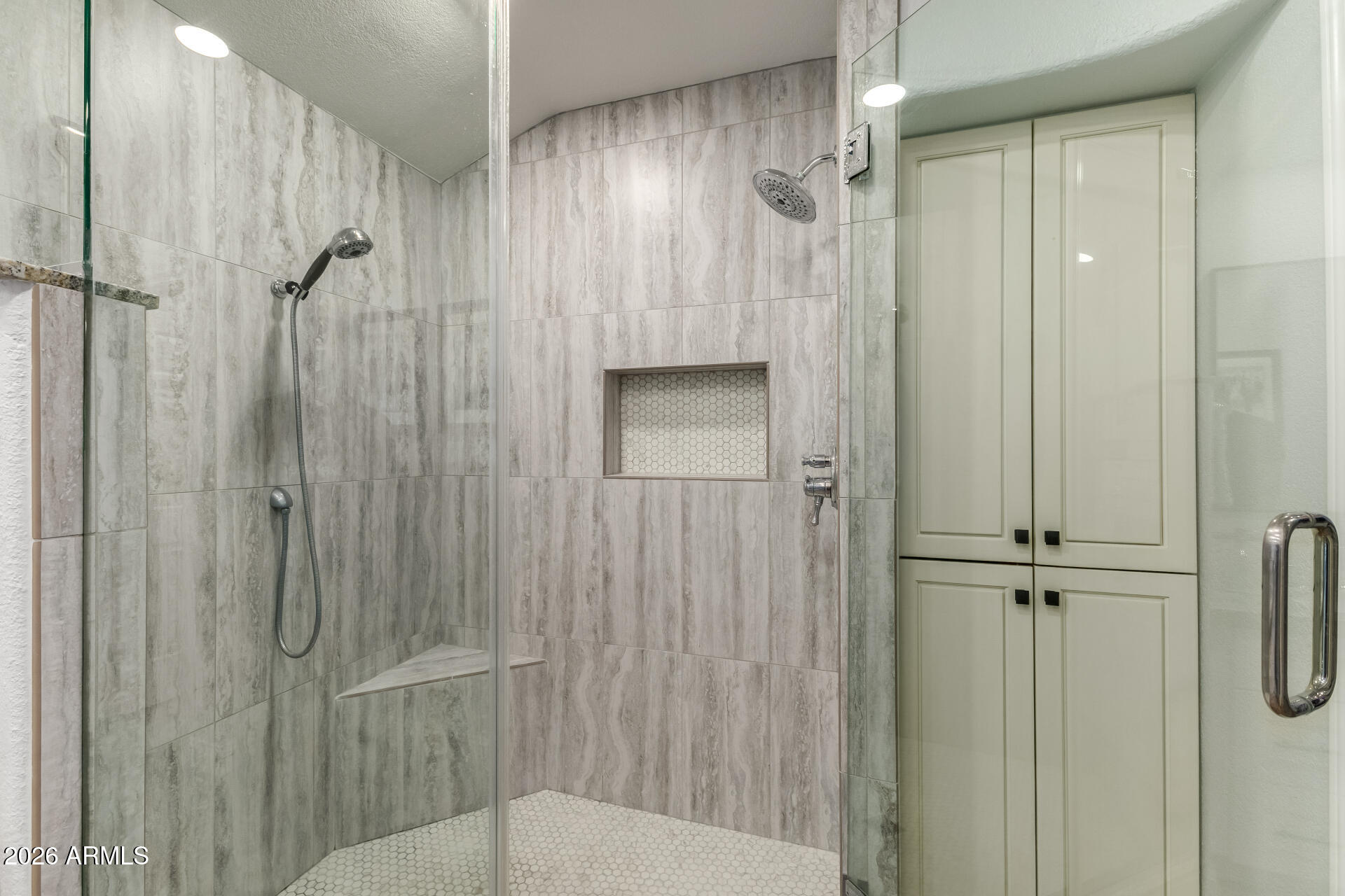 10010 E SUNNYSLOPE Lane