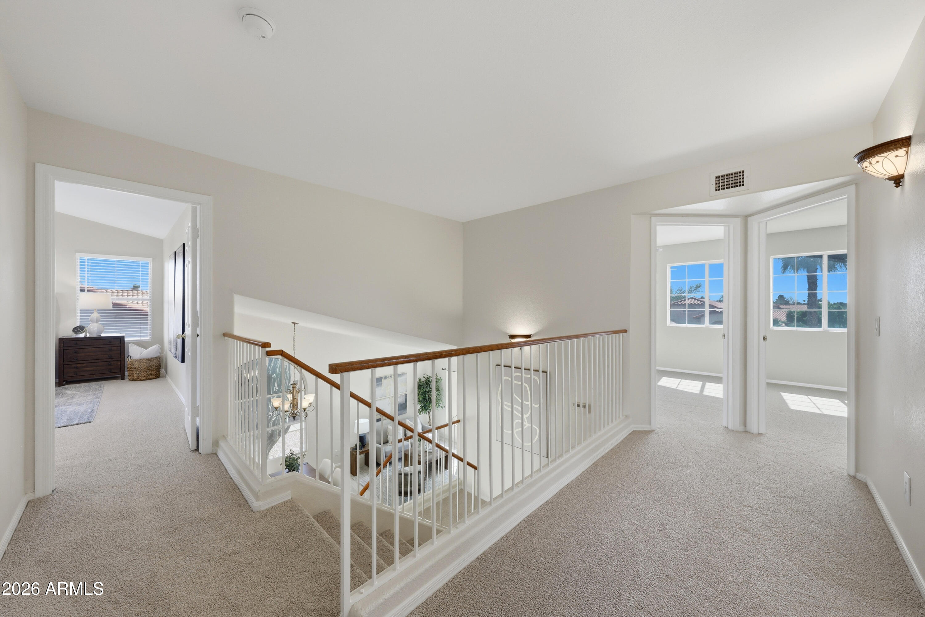 516 W SMOKE TREE Road