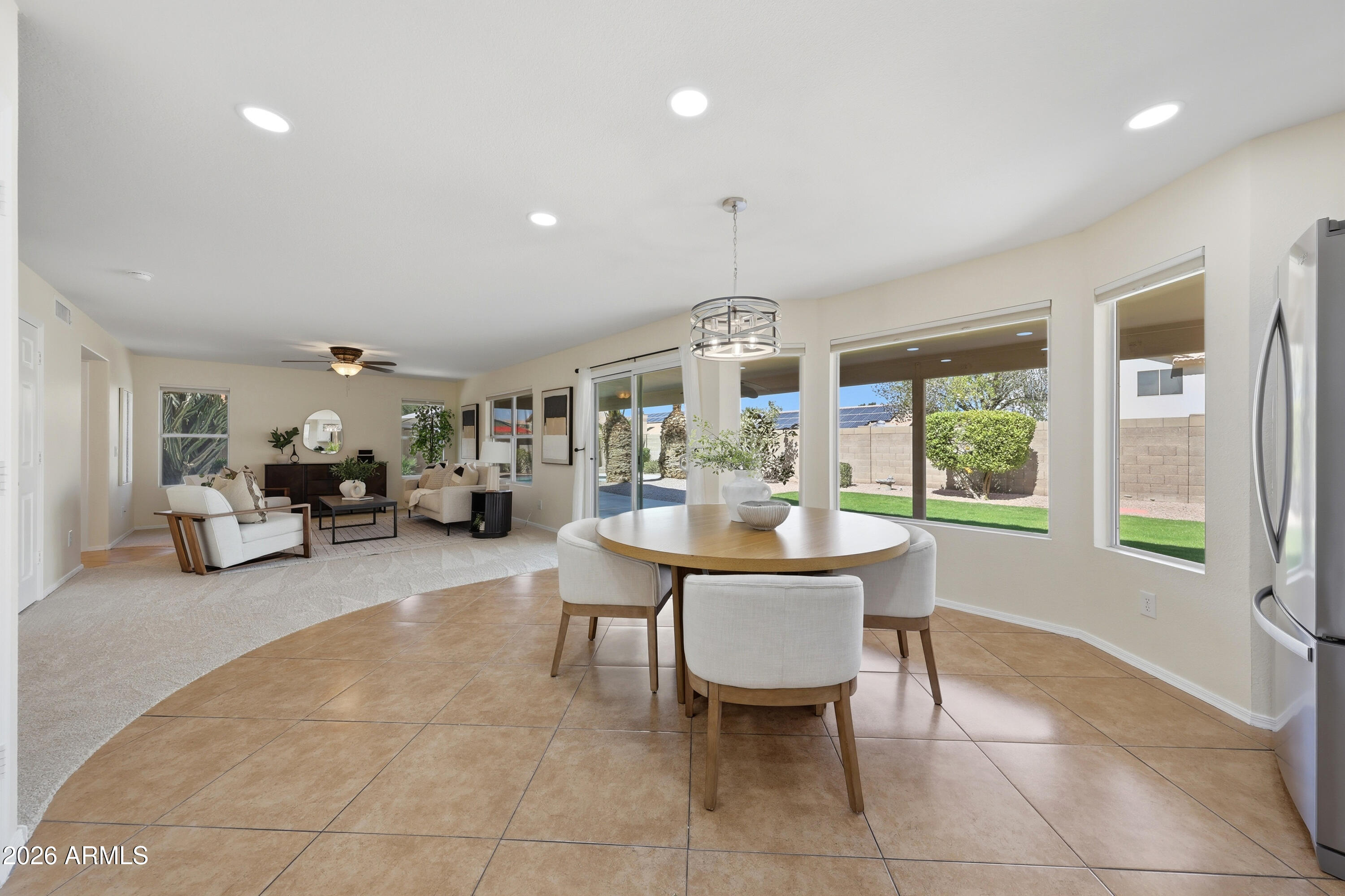 516 W SMOKE TREE Road