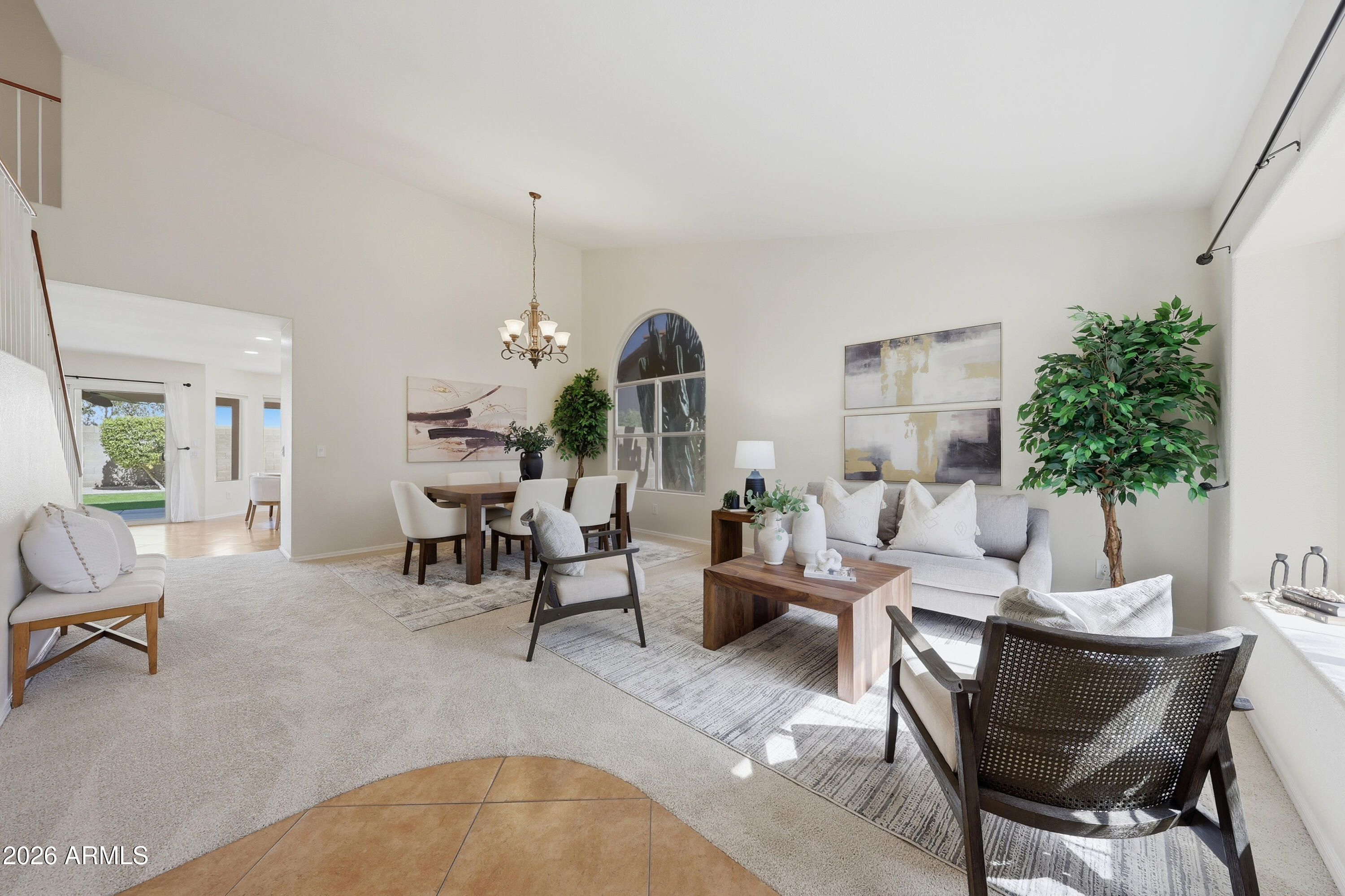 516 W SMOKE TREE Road