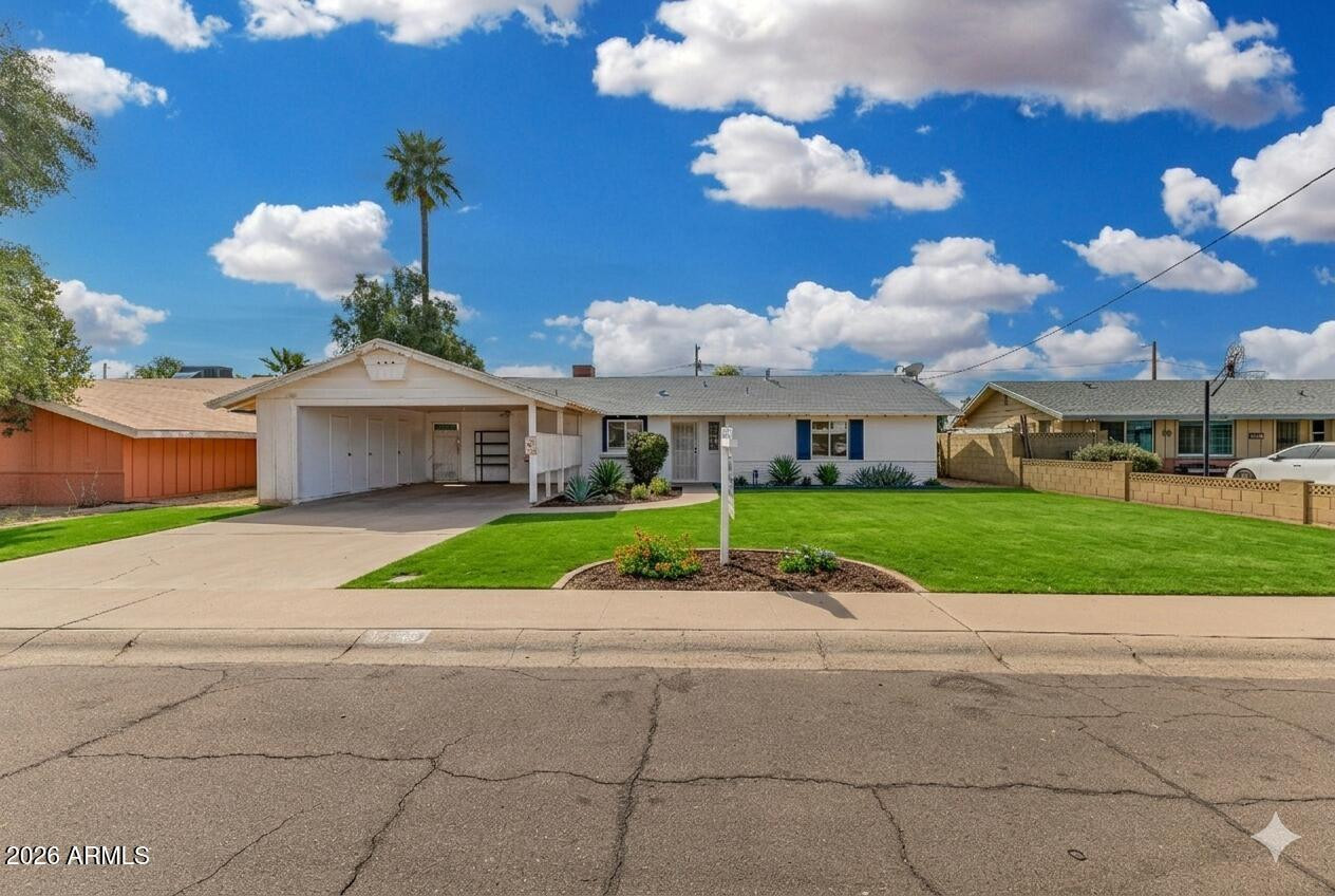 3945 W ORANGE Drive