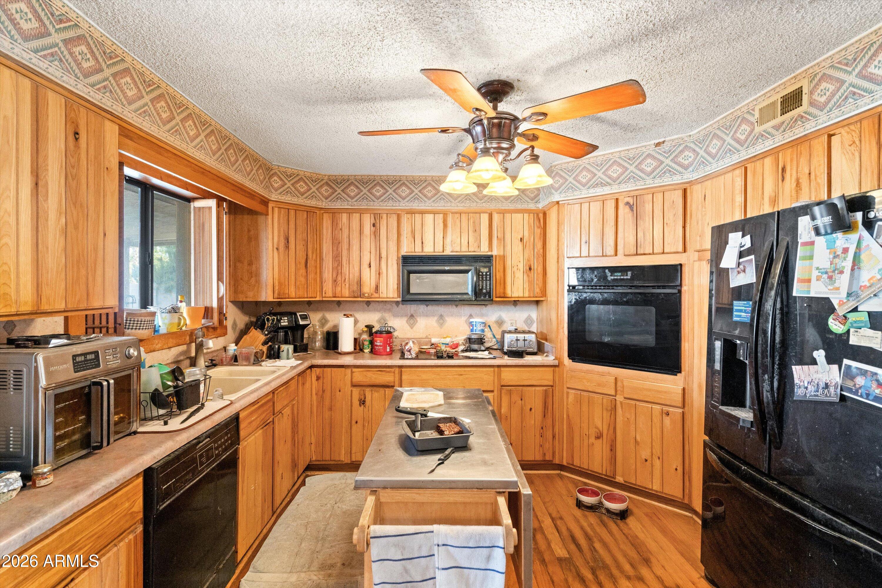 3450 E SUNNYSIDE Drive