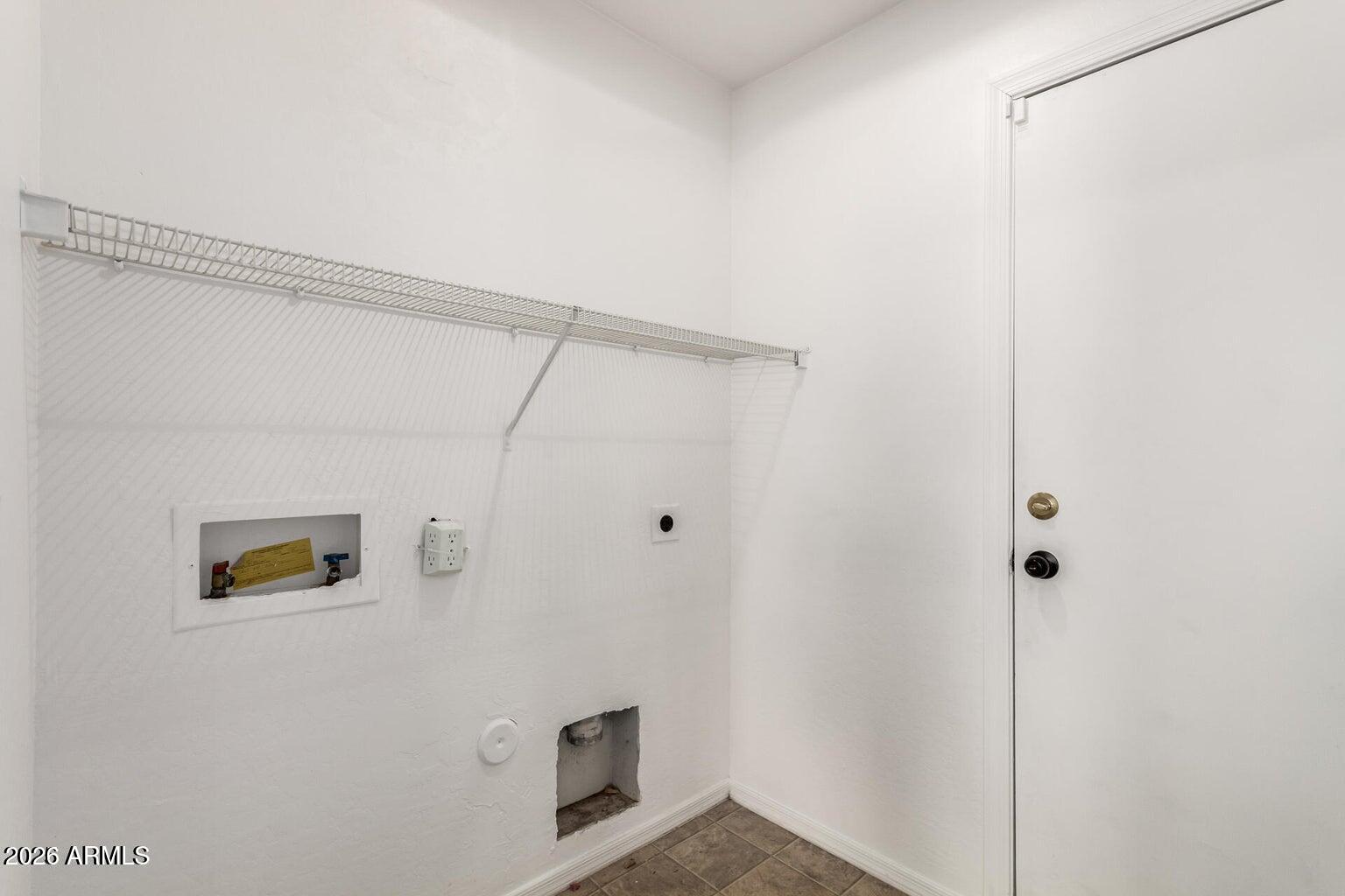 3124 W MALDONADO Road