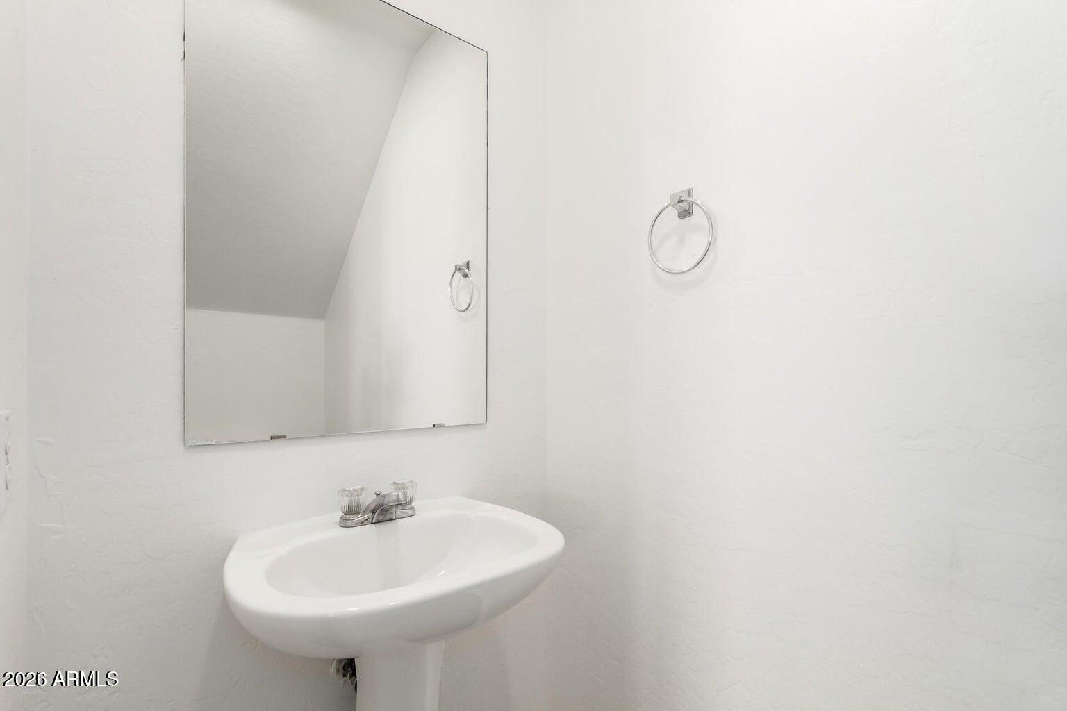 3124 W MALDONADO Road