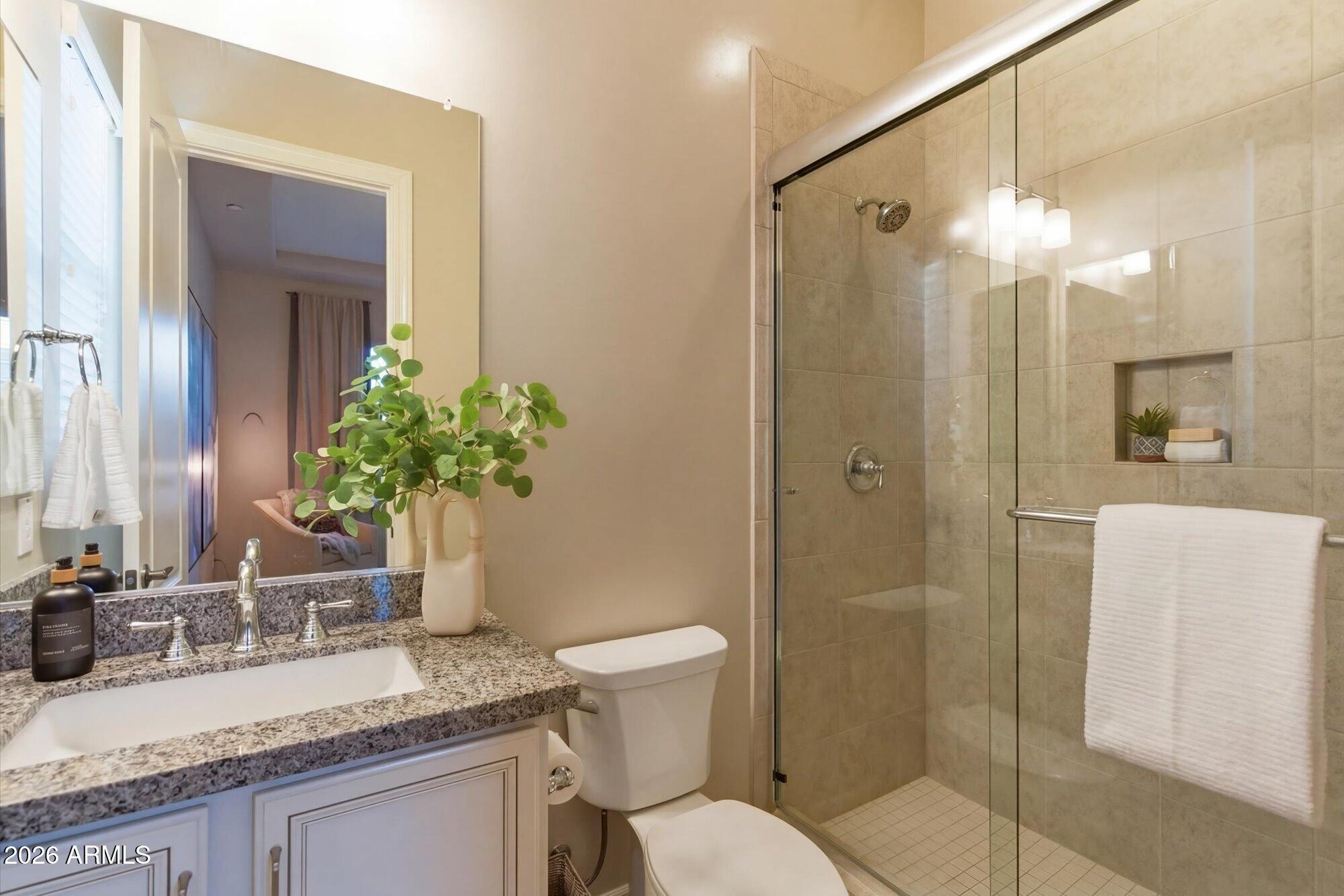 7258 E HIGH POINT Drive