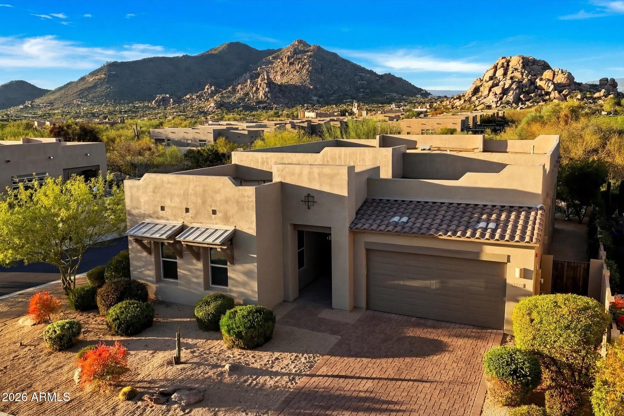 7258 E HIGH POINT Drive