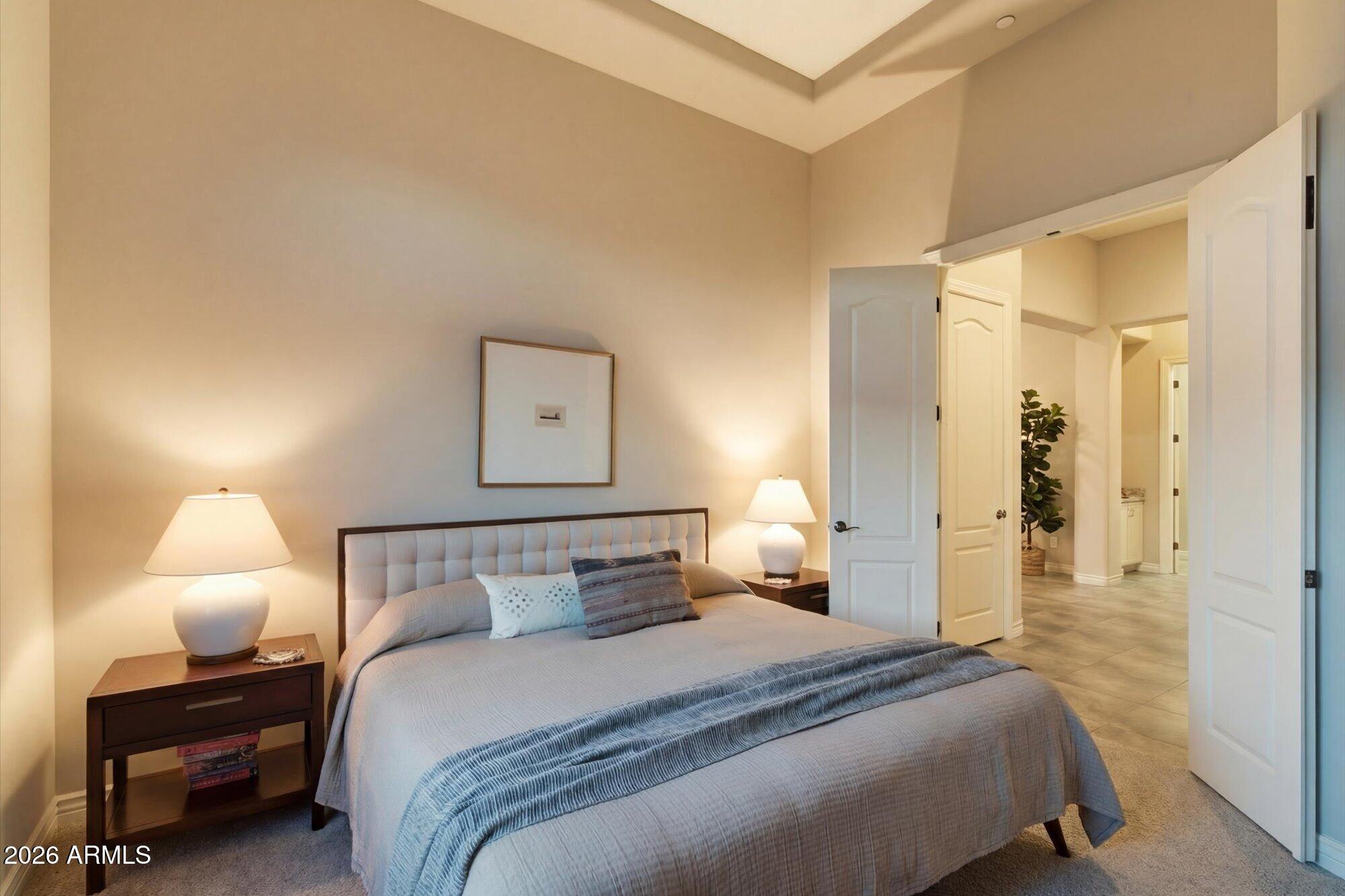 7258 E HIGH POINT Drive