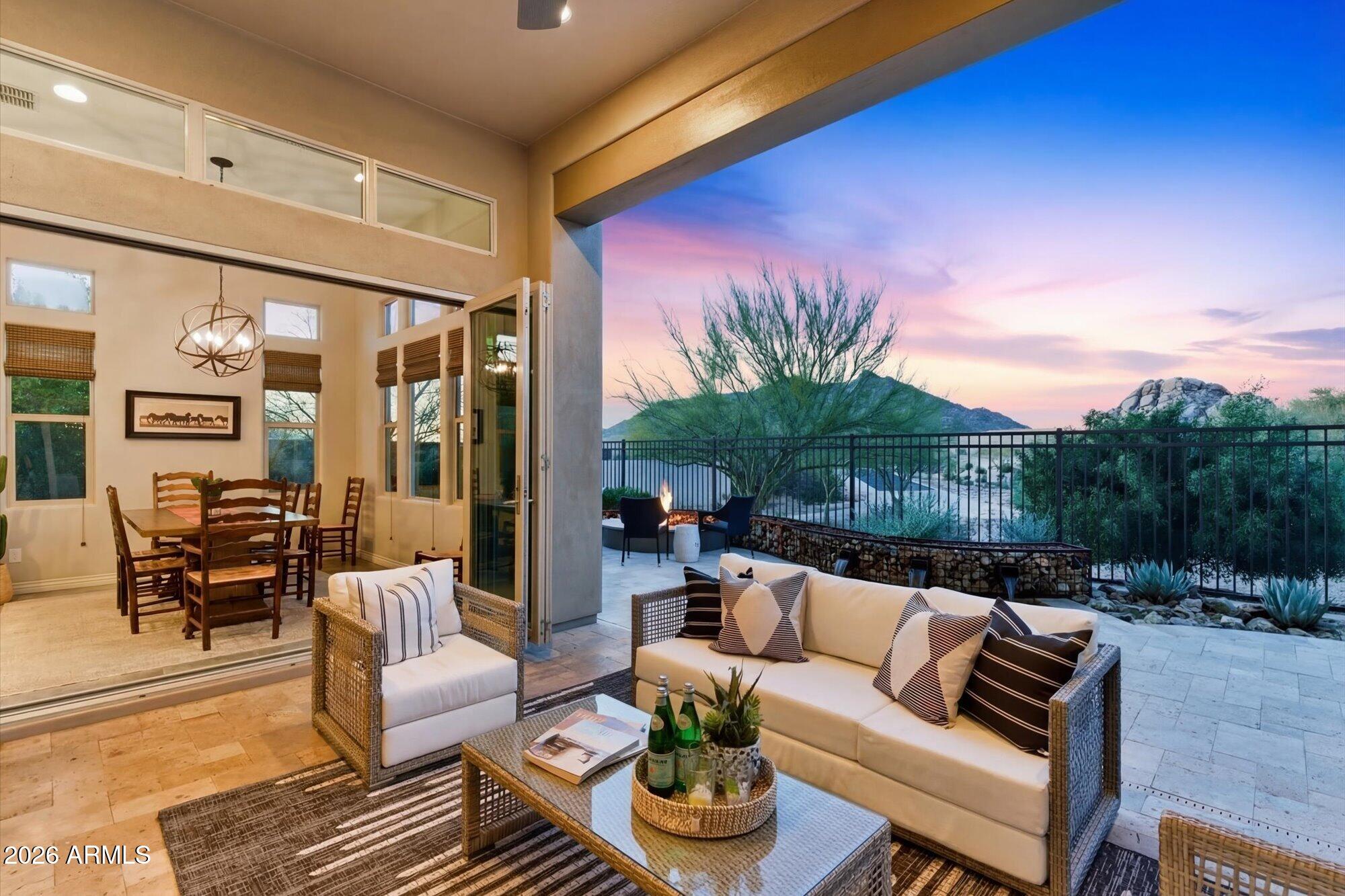 7258 E HIGH POINT Drive