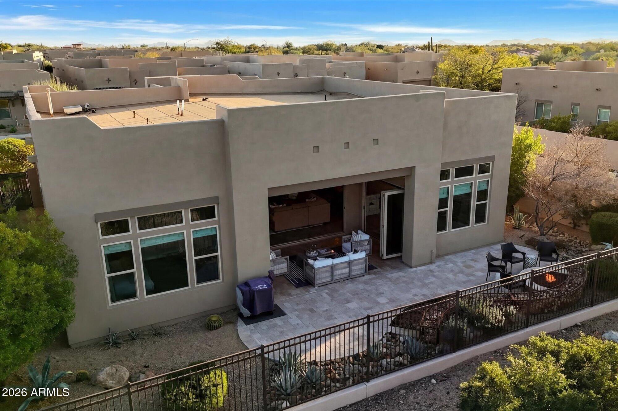 7258 E HIGH POINT Drive