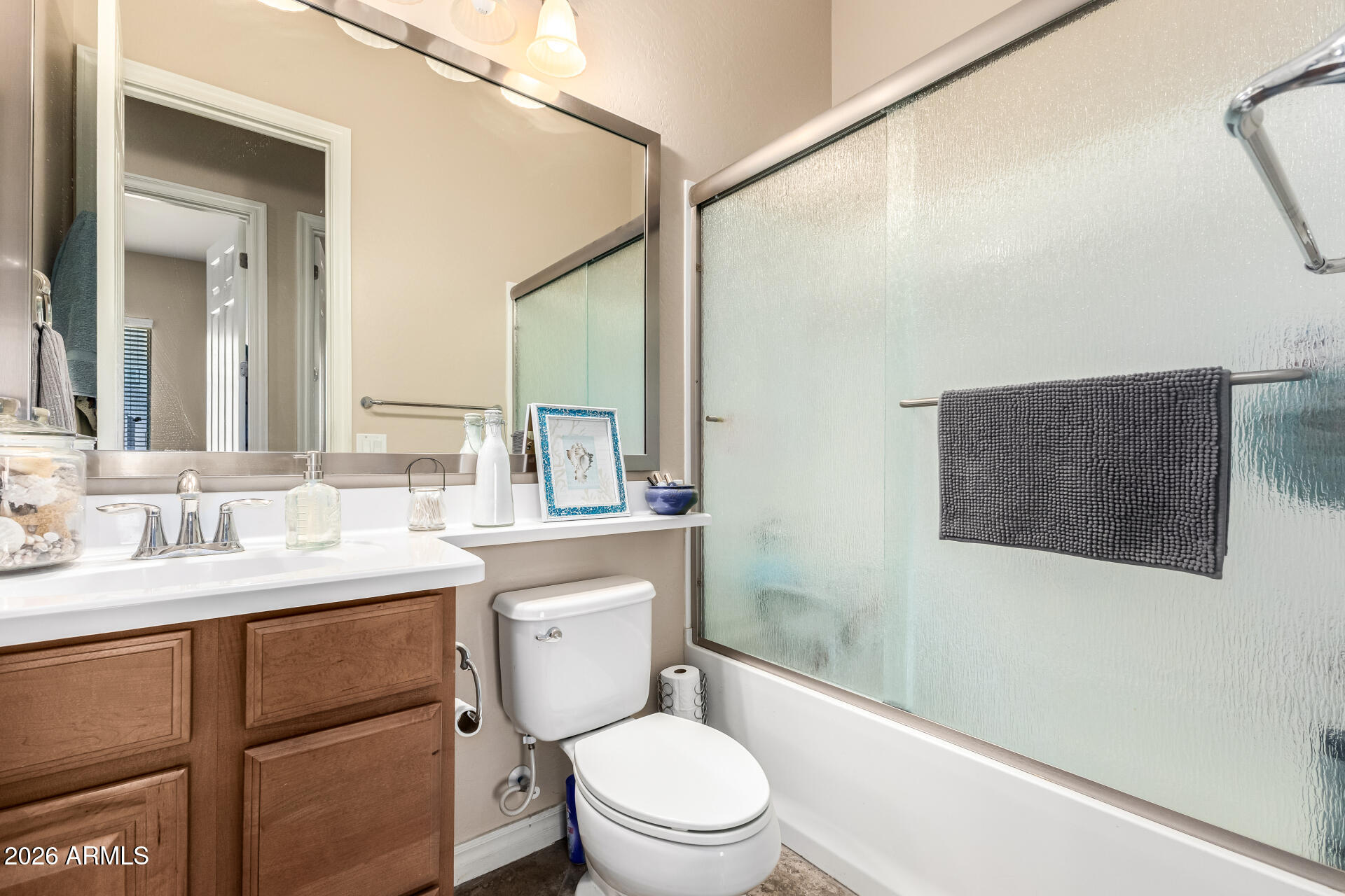 2441 E PENEDES Drive