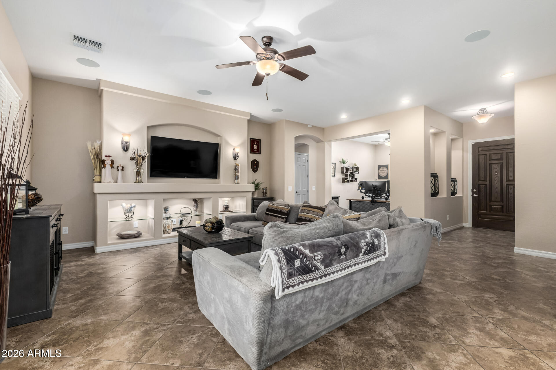 2441 E PENEDES Drive