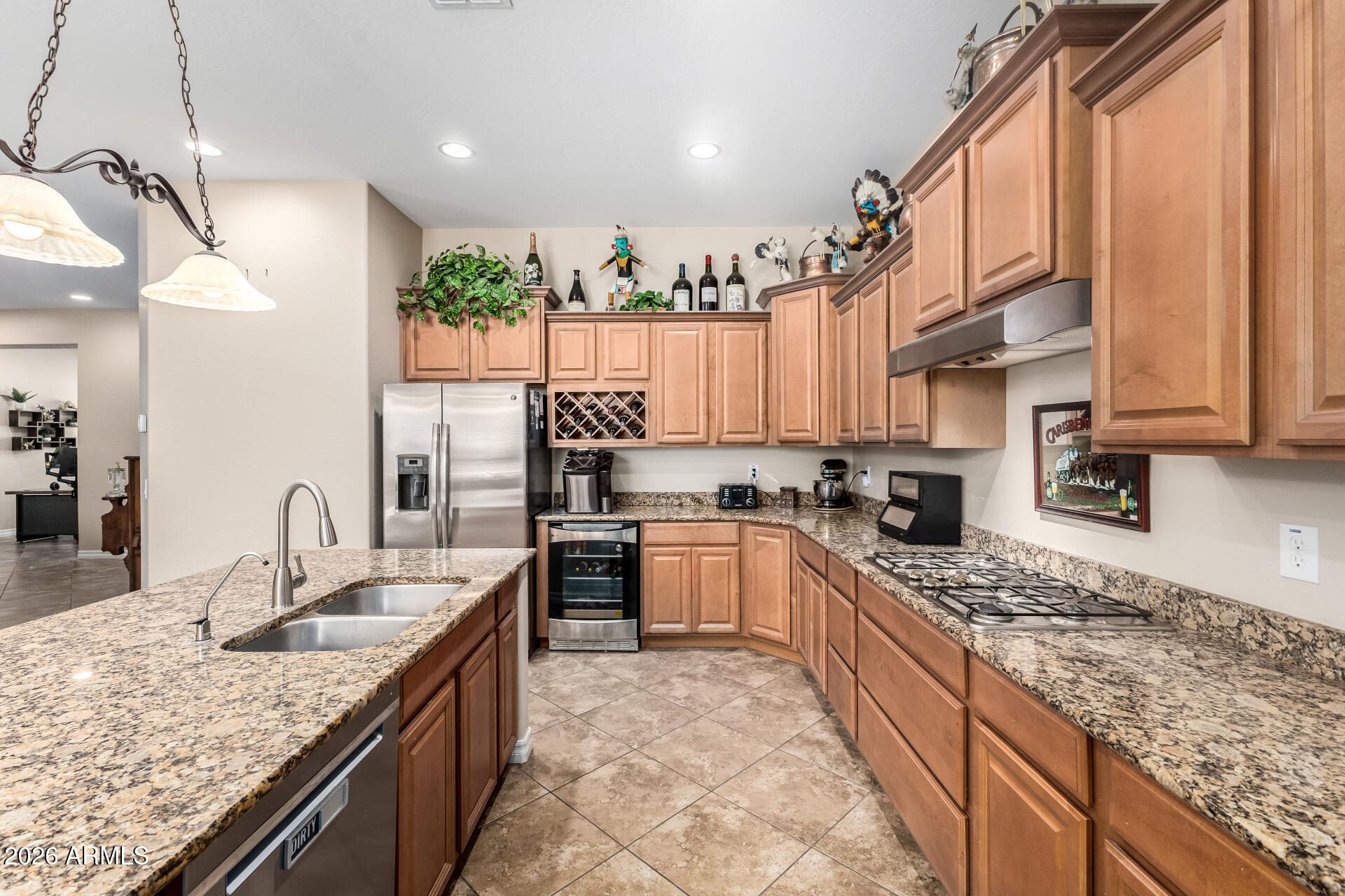 2441 E PENEDES Drive